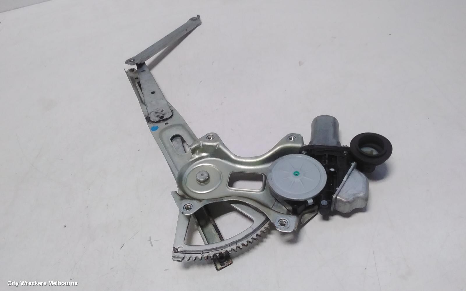 TOYOTA PRIUS LEFT FRONT WINDOW REG/MOTOR, ZVW30R, POWER, 07/2009 - 12/2015