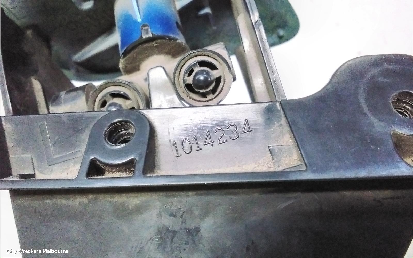 TOYOTA COROLLA HEADLAMP WASHER JET, 150 SERIES, 03/2007 - 12/2013