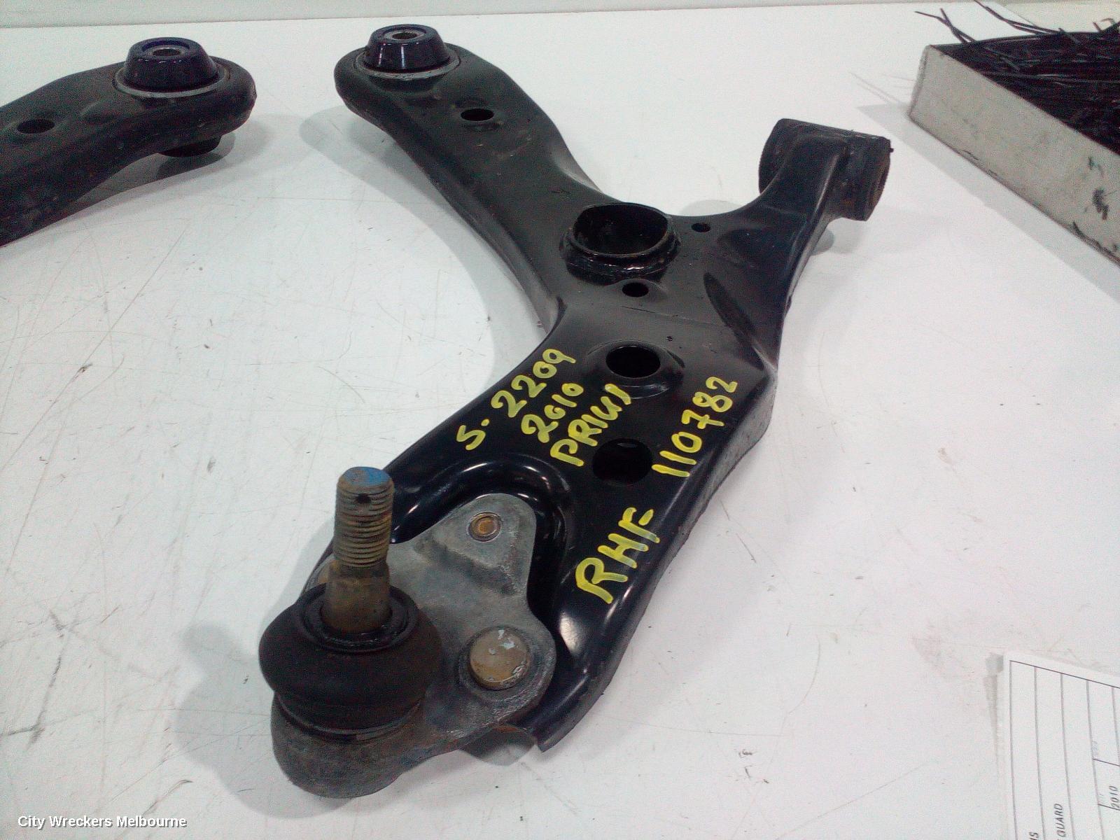 TOYOTA PRIUS RIGHT FRONT LOWER CONTROL ARM, ZVW30R, 07/2009 - 12/2015