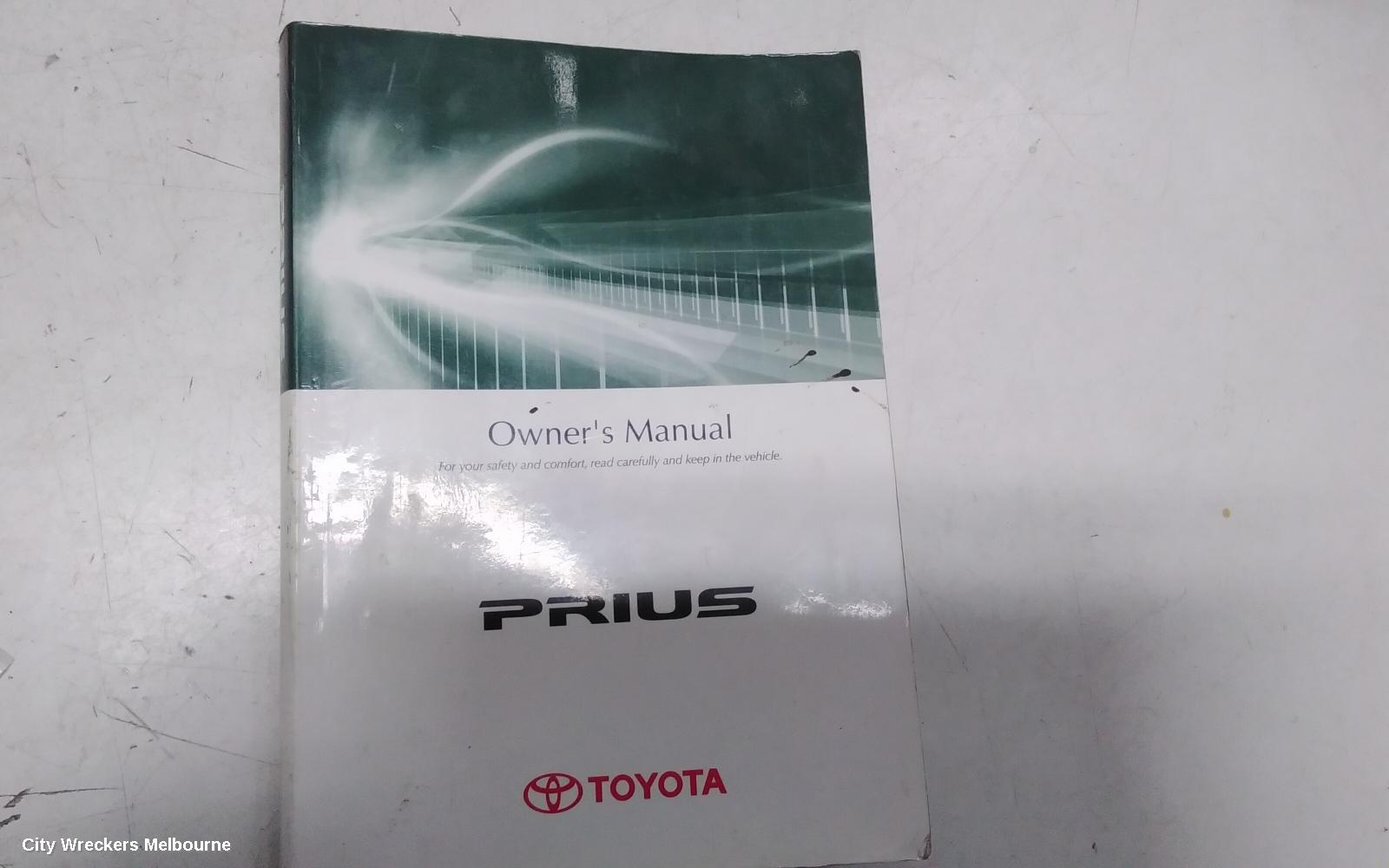 TOYOTA PRIUS OWNERS HANDBOOK, ZVW30R, 07/2009 - 12/2015