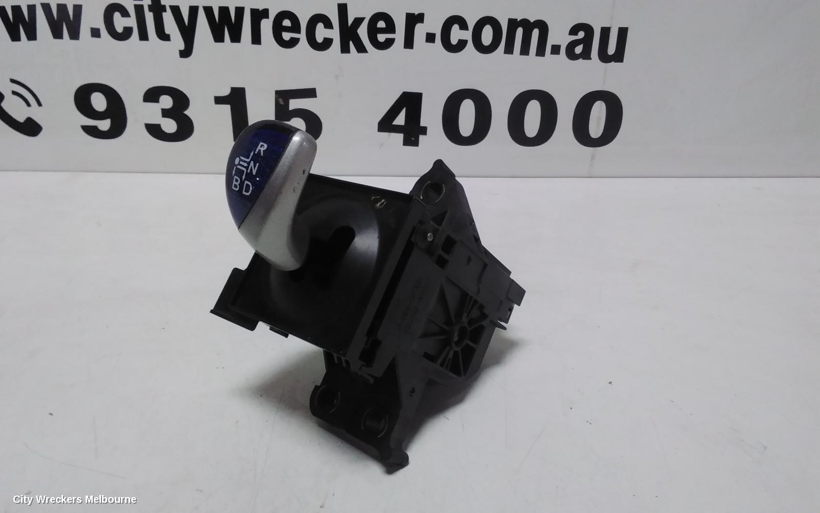 TOYOTA PRIUS GEAR STICK/SHIFTER, ZVW30R, 07/2009 - 12/2015