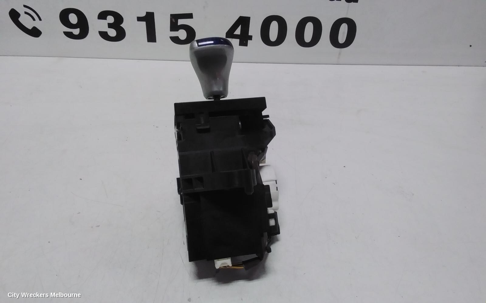 TOYOTA PRIUS GEAR STICK/SHIFTER, ZVW30R, 07/2009 - 12/2015