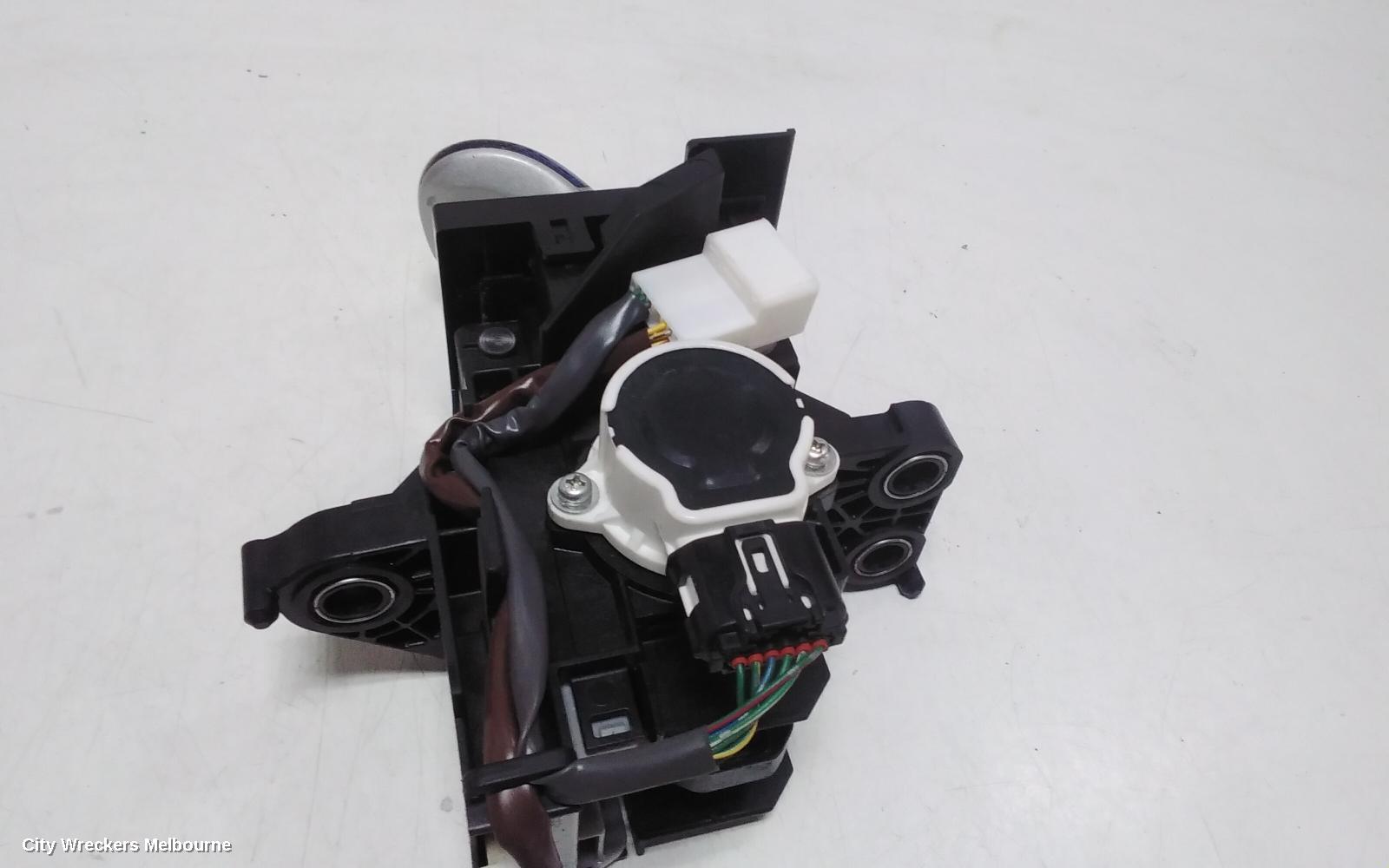 TOYOTA PRIUS GEAR STICK/SHIFTER, ZVW30R, 07/2009 - 12/2015