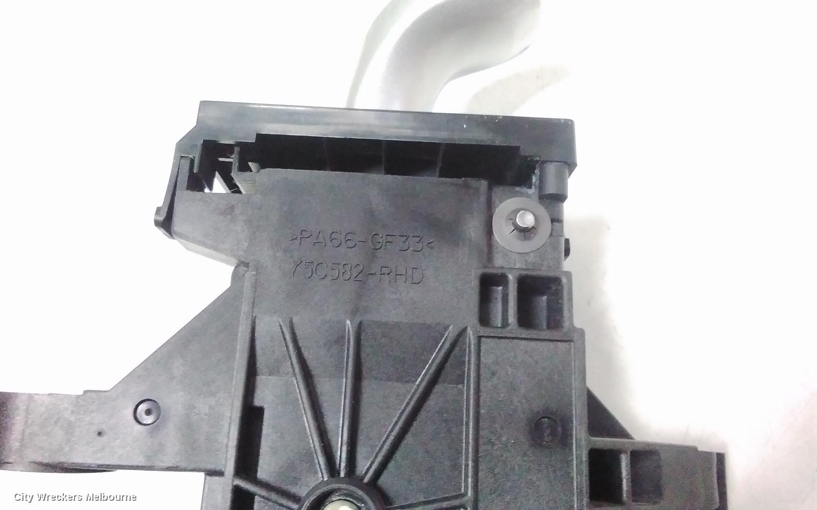 TOYOTA PRIUS GEAR STICK/SHIFTER, ZVW30R, 07/2009 - 12/2015