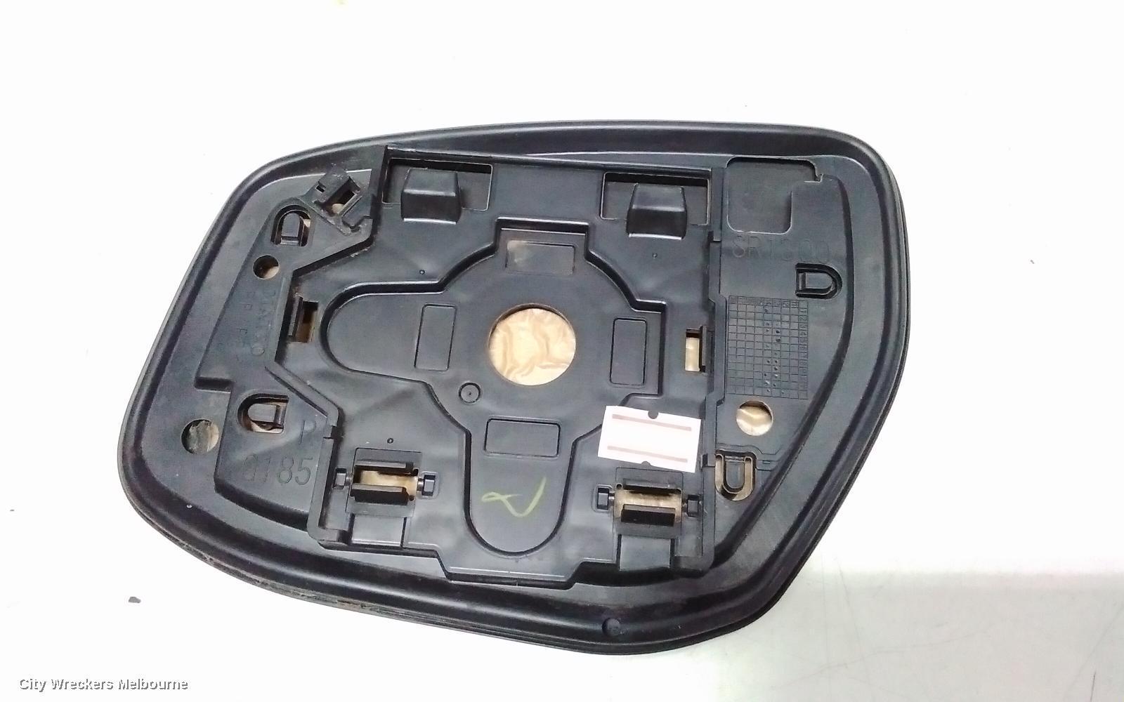 NISSAN PULSAR RIGHT DOOR MIRROR, B17, SEDAN, MANUAL FOLD TYPE, 12/2012 - 12/2017