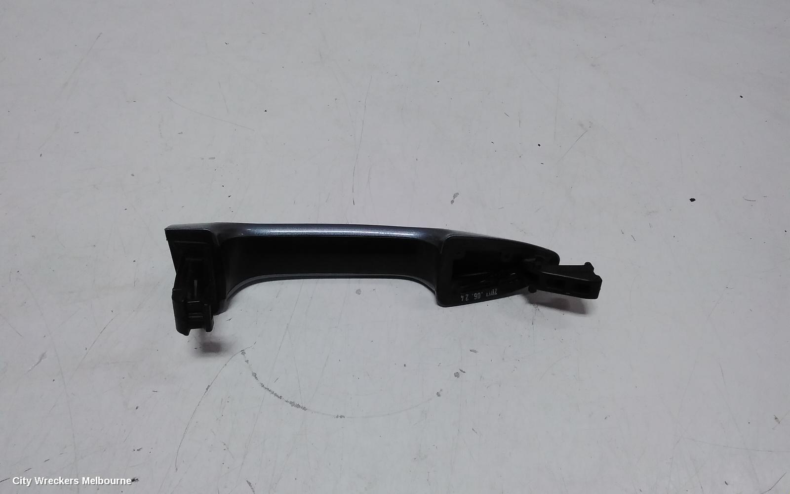 HYUNDAI ACCENT DOOR HANDLE, OUTER, LH FRONT, RB, 07/2011 - 12/2019