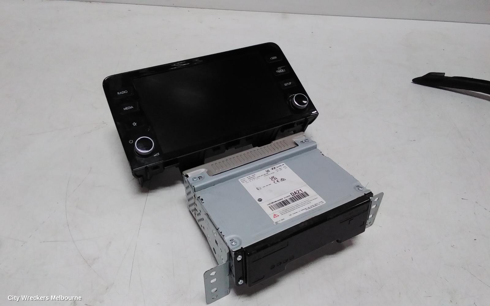HYUNDAI STARIA RADIO/CD/DVD/SAT/TV, DISPLAY UNIT, 8IN, TOUCH SCREEN, NON SAT NAV TYPE, US4, 04/2021 ONWARDS