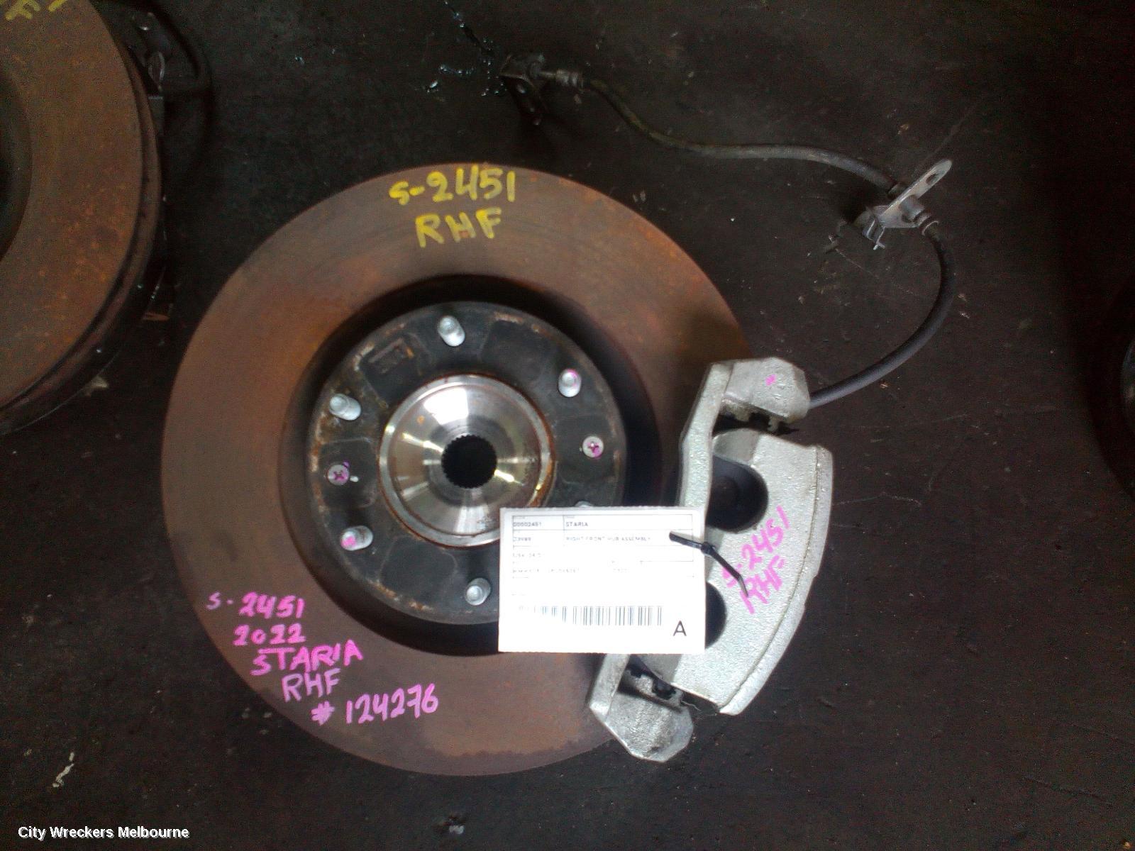 HYUNDAI STARIA RIGHT FRONT HUB ASSEMBLY, US4, 04/2021 ONWARDS