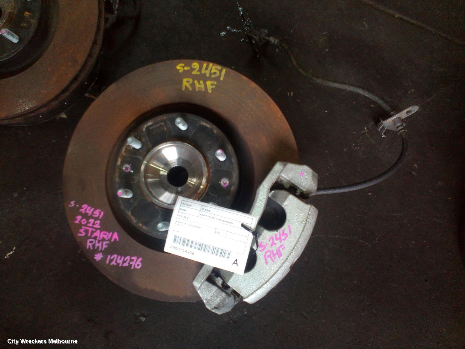 HYUNDAI STARIA RIGHT FRONT HUB ASSEMBLY, US4, 04/2021 ONWARDS