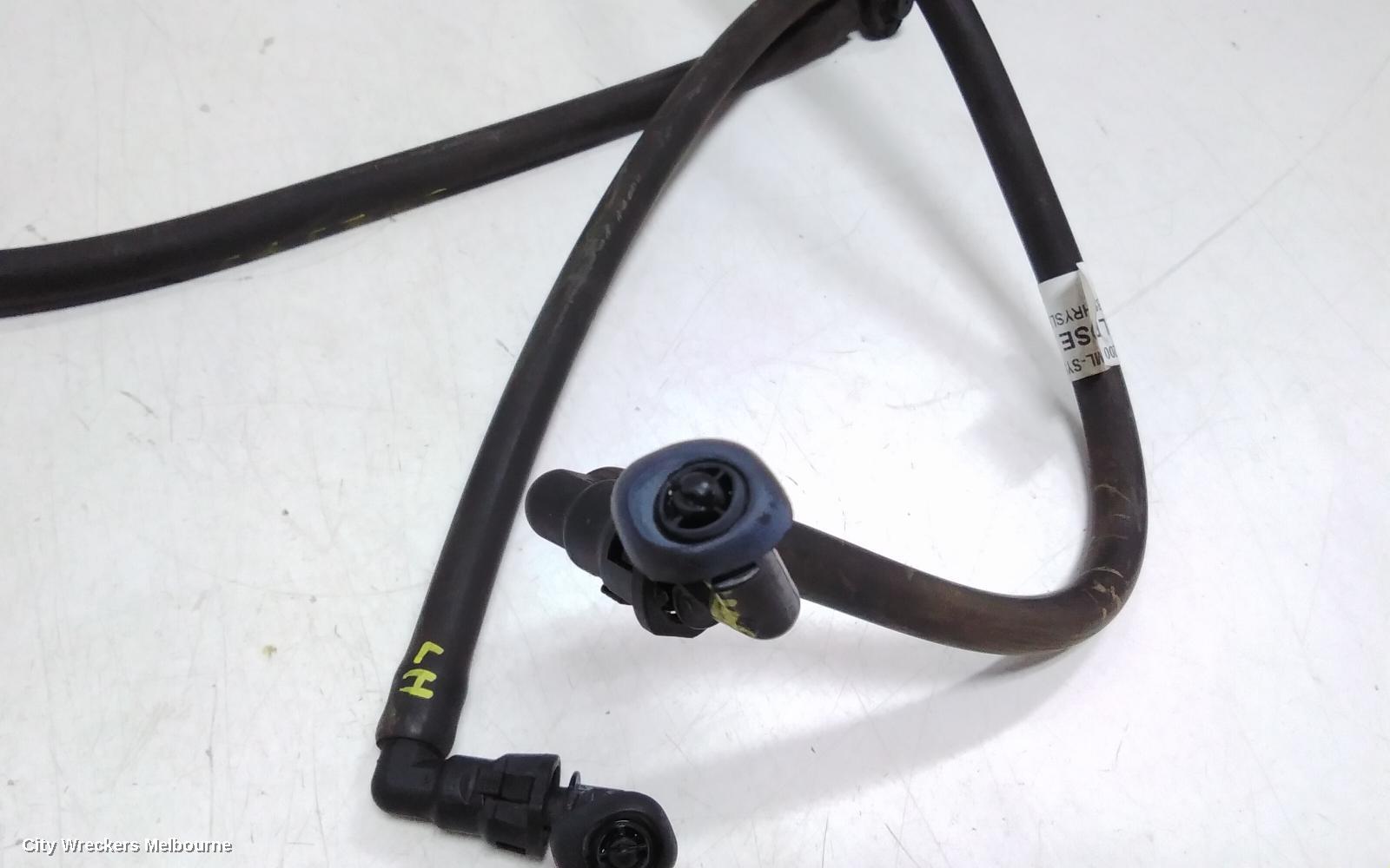 JEEP CHEROKEE WASHER JET, KL, 06/2014 - 11/2022