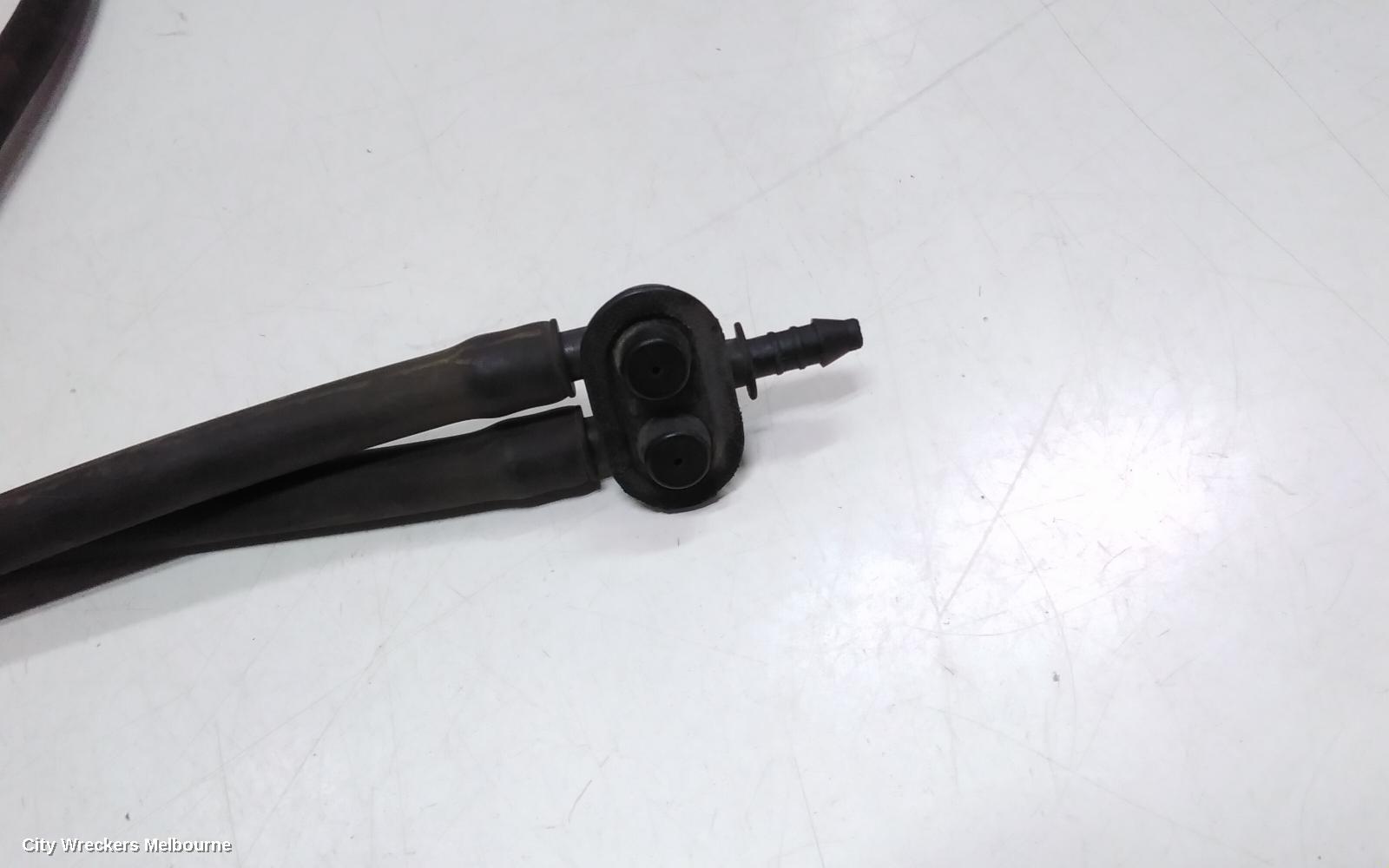 JEEP CHEROKEE WASHER JET, KL, 06/2014 - 11/2022