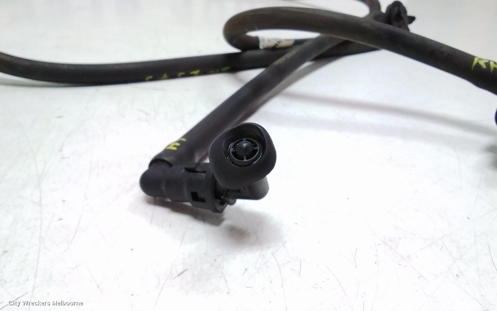 JEEP CHEROKEE WASHER JET, KL, 06/2014 - 11/2022