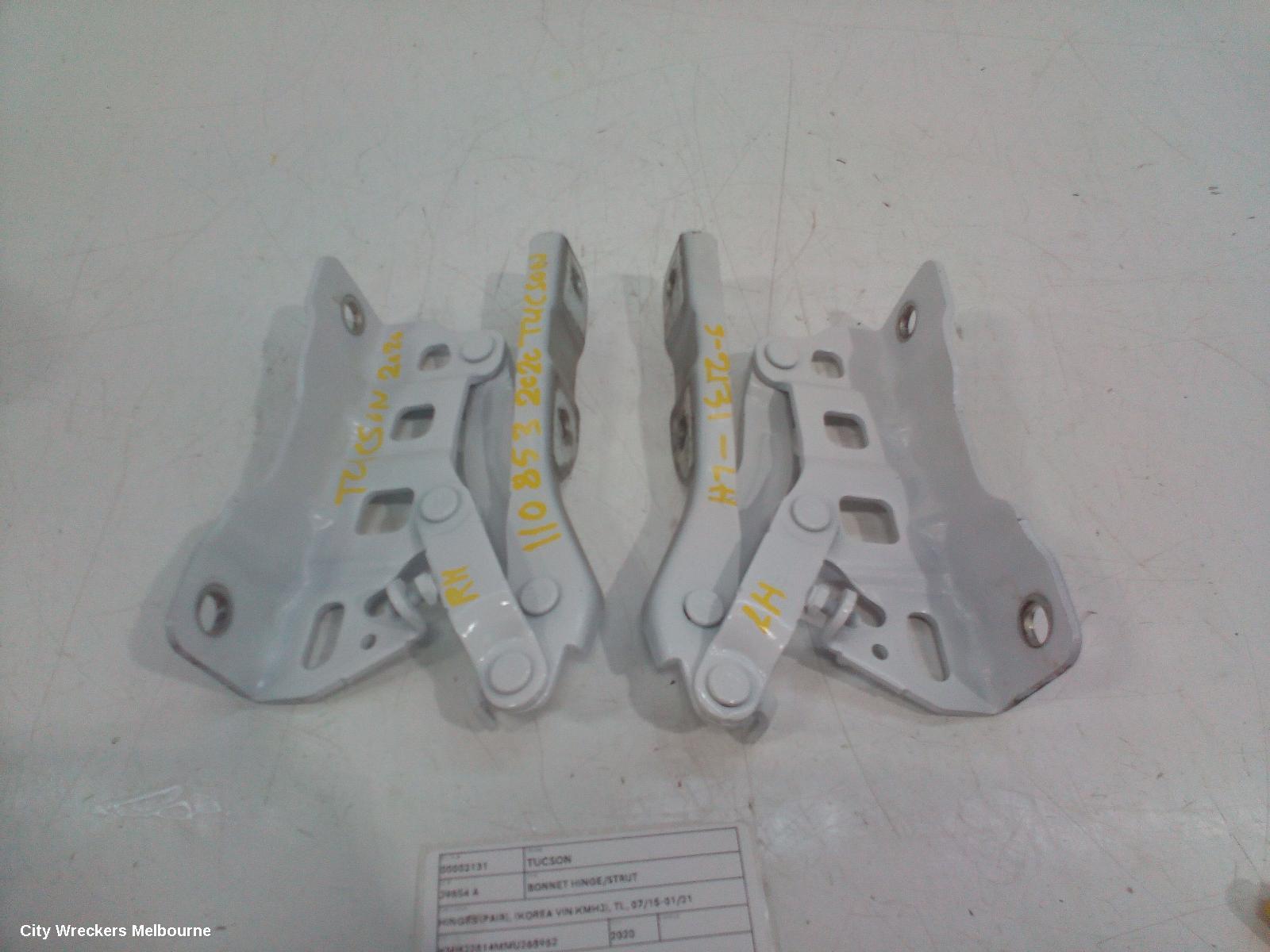 HYUNDAI TUCSON BONNET HINGE/STRUT, HINGES (PAIR), (KOREA VIN KMHJ), TL, 07/2015 - 01/2021