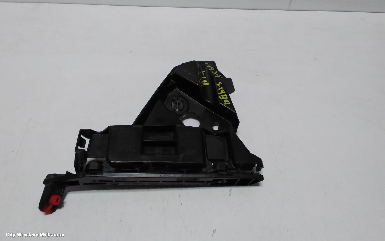 HOLDEN ASTRA, PJ, GTC, 12/2014 - 01/2017, LHF GUARD BRACKET: 110864