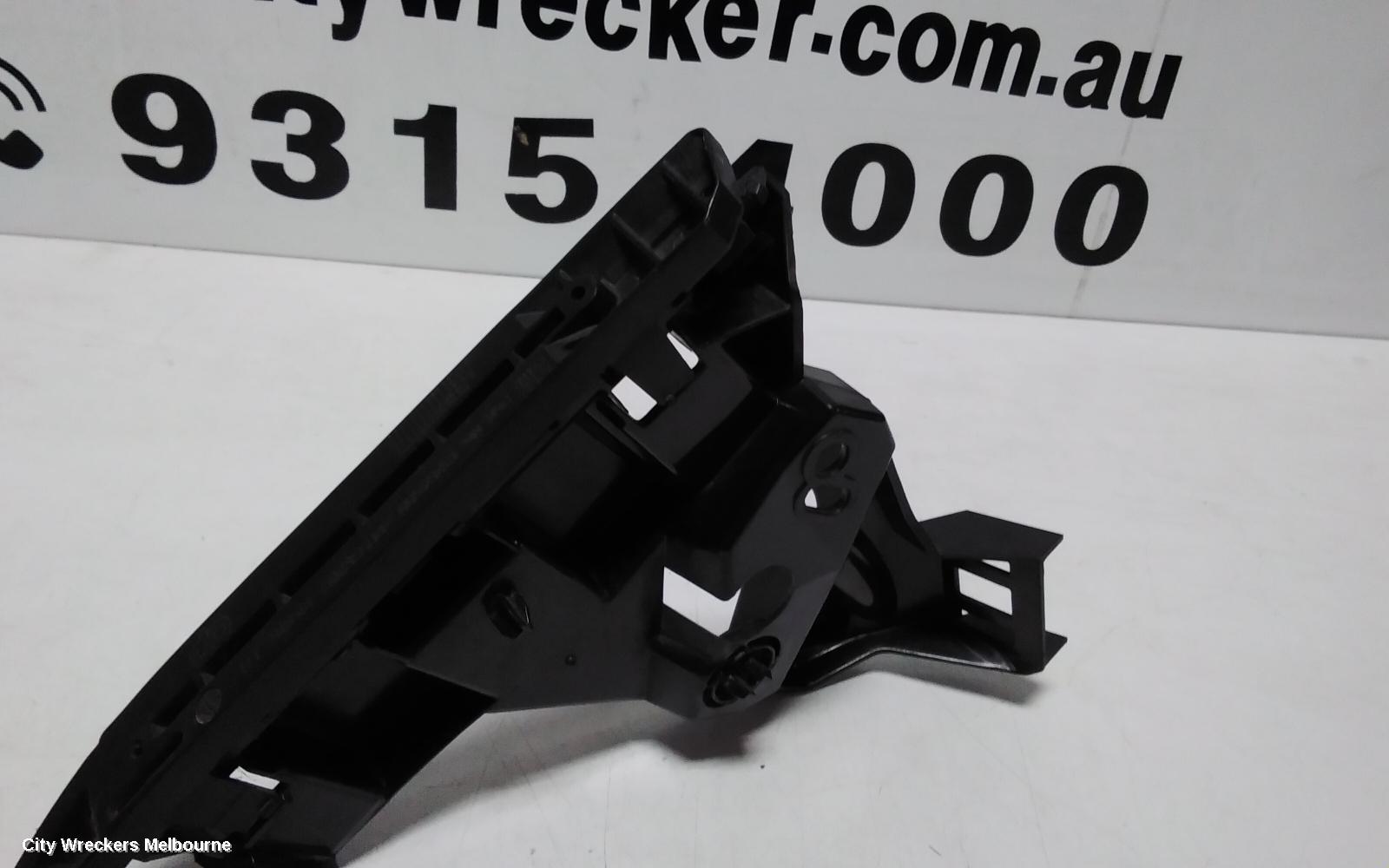 HOLDEN ASTRA, PJ, GTC, 12/2014 - 01/2017, LHF GUARD BRACKET: 110864