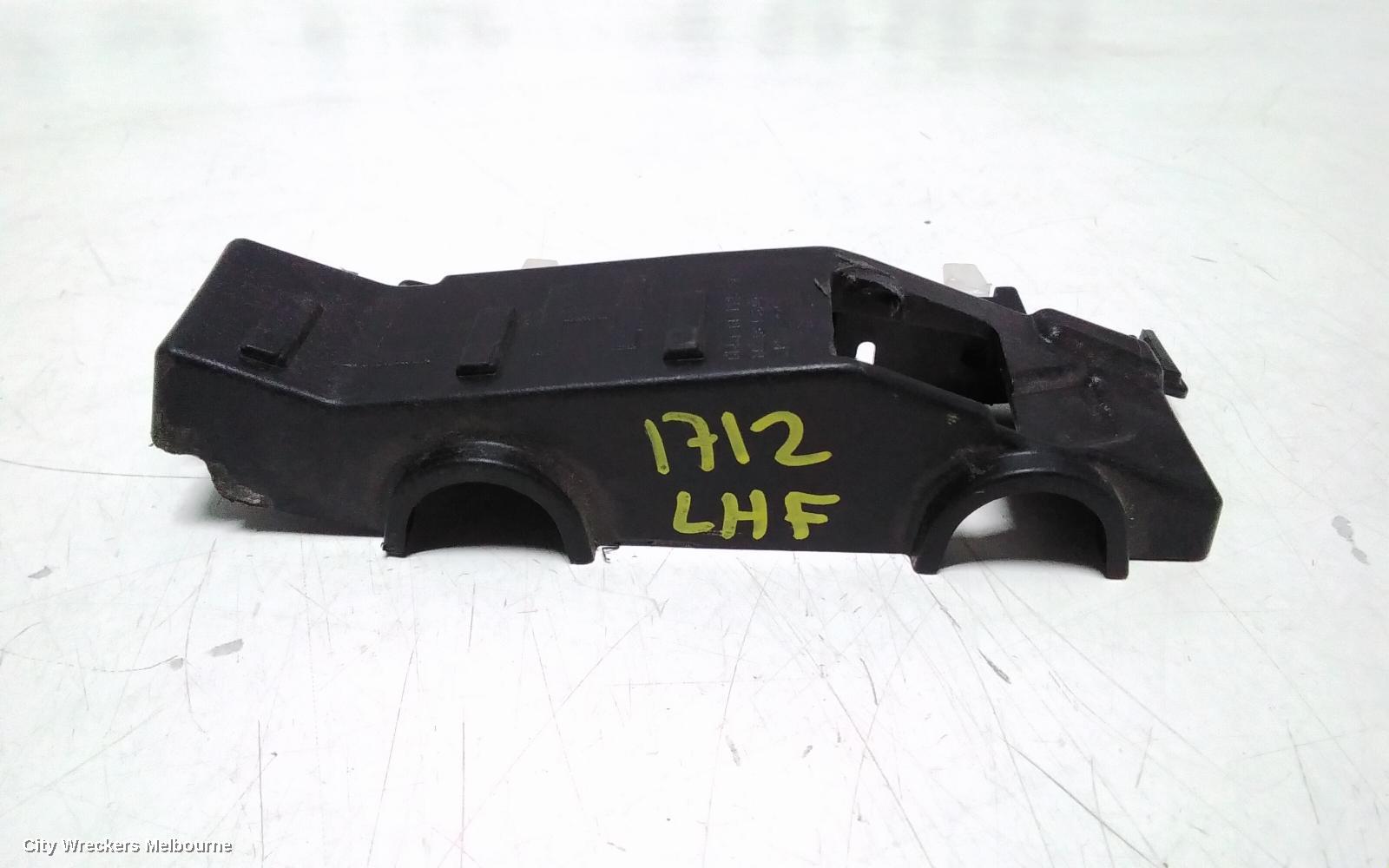 HYUNDAI TUCSON, TL, 06/2015 - 01/2021, LHF GUARD BRACKET: 110866