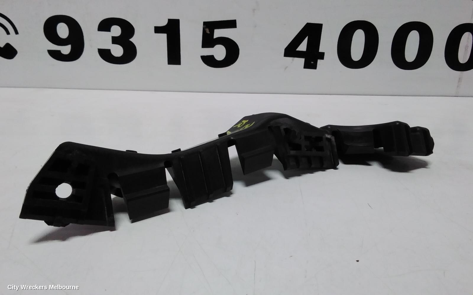LAND ROVER RANGEROVER SPORT, L320, 08/2005 - 12/2013, RHF GUARD BRACKET: 110867