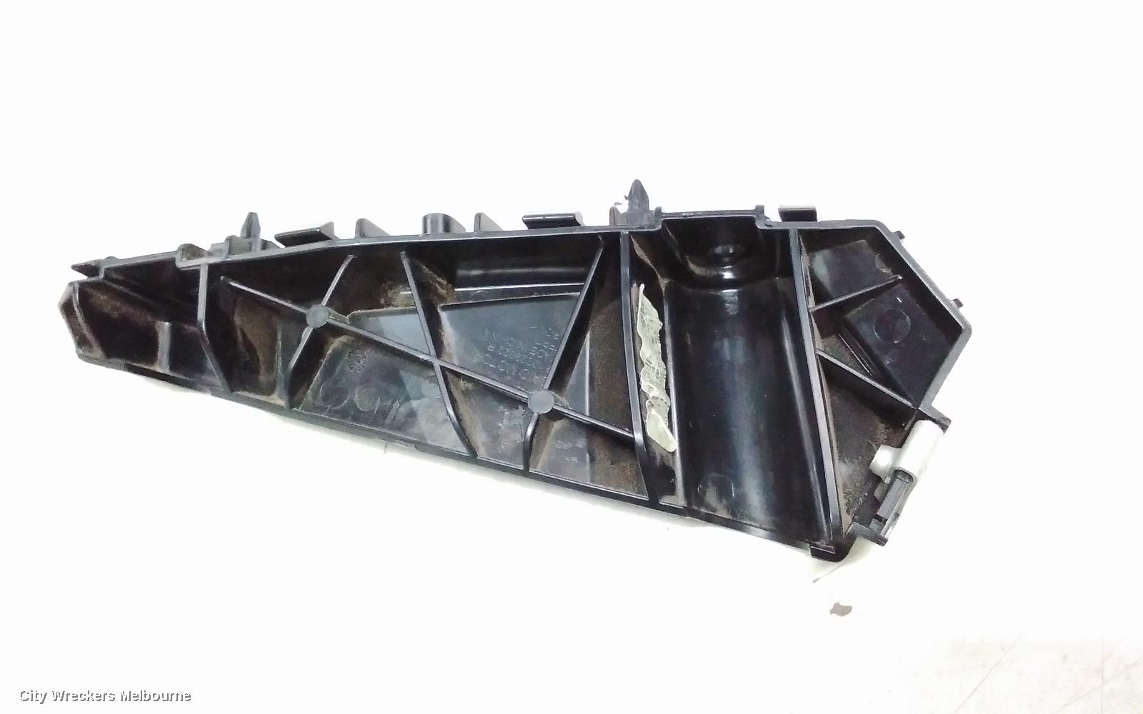 MG ZS, AZS1, 09/2017 - 06/2025, RHF BRACKET: 110868