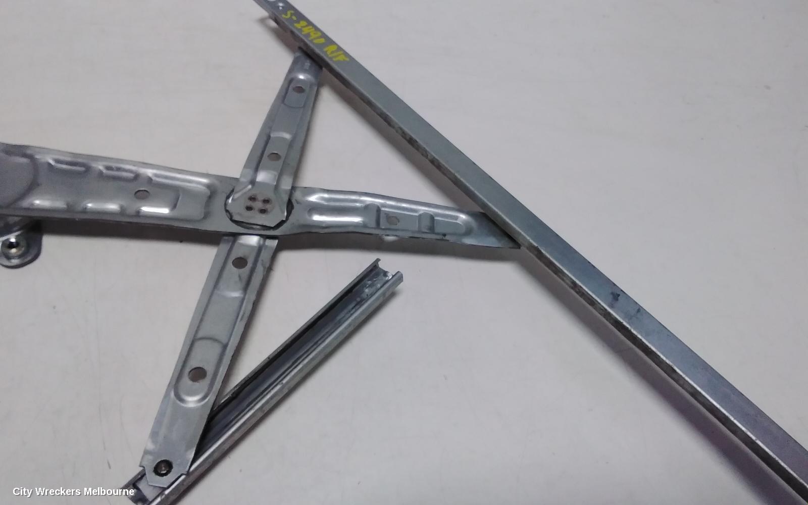 MITSUBISHI PAJERO RIGHT FRONT WINDOW REG/MOTOR, QE, PAJERO SPORT, 10/2015 ONWARDS