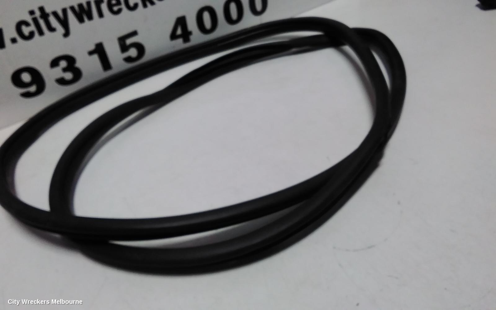 TOYOTA COROLLA, E210, 07/2018 ONWARDS, RHF RUBBER SEAL : 110901