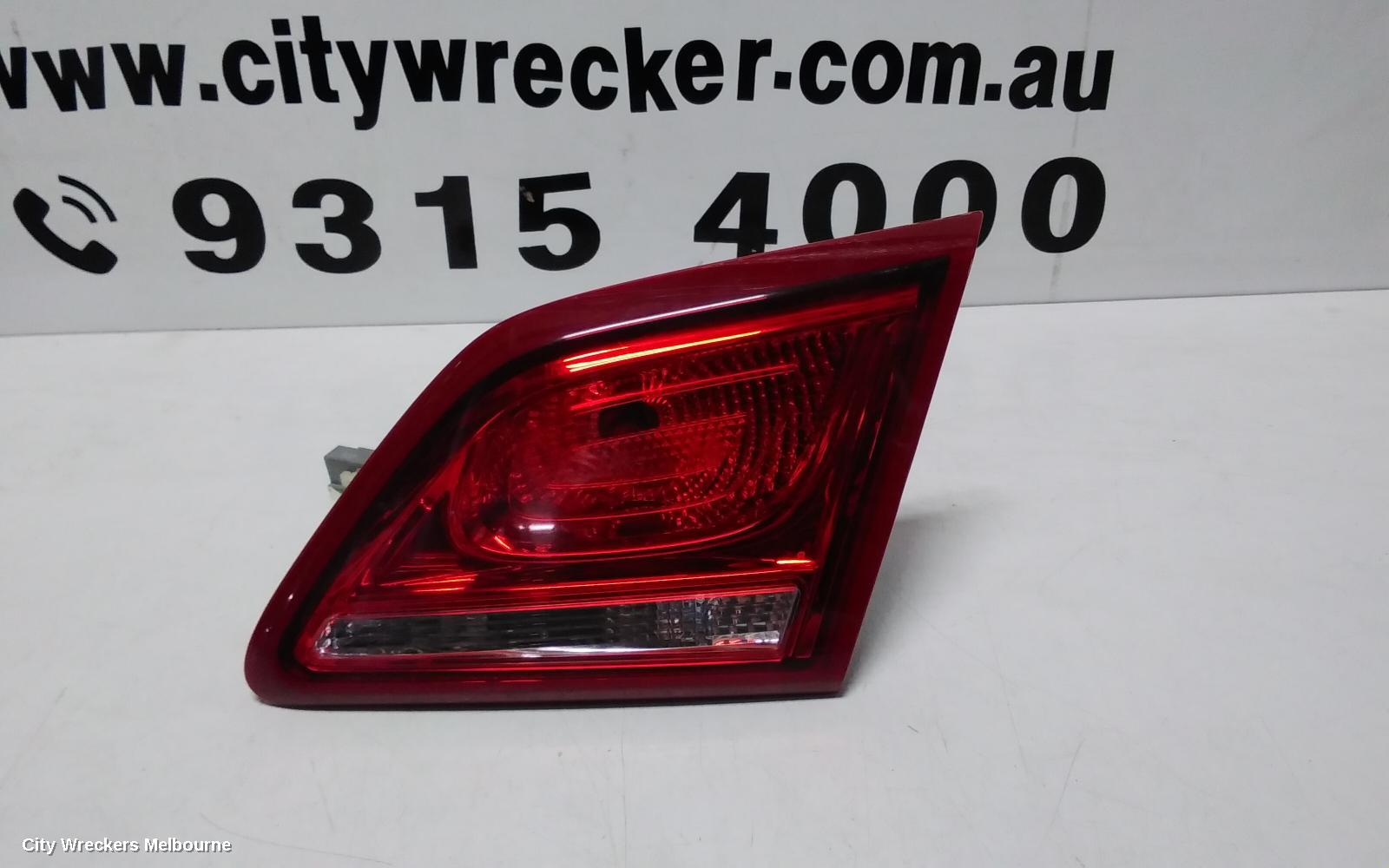 HOLDEN COMMODORE REAR GARNISH, BOOTLID LAMP (RH SIDE), VF, SEDAN, CLEAR TYPE, EVOKE/SV6/SS/INTERNATIONAL, 05/2013 - 12/2017