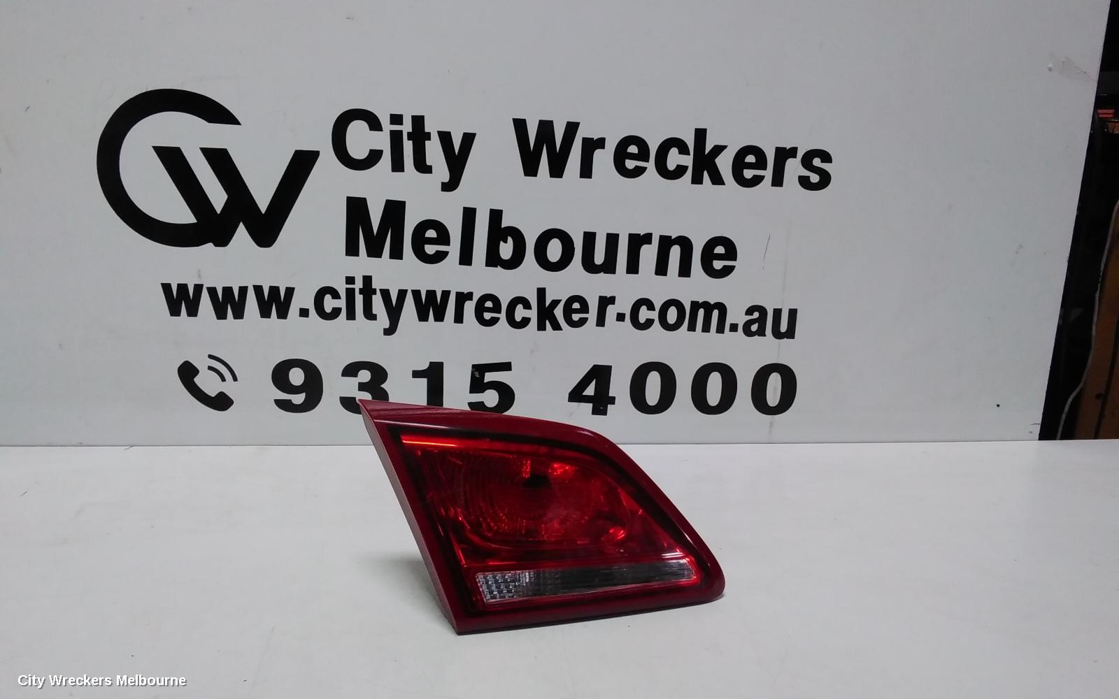HOLDEN COMMODORE REAR GARNISH, BOOTLID LAMP (LH SIDE), VF, SEDAN, CLEAR TYPE, EVOKE/SV6/SS/INTERNATIONAL, 05/2013 - 12/2017