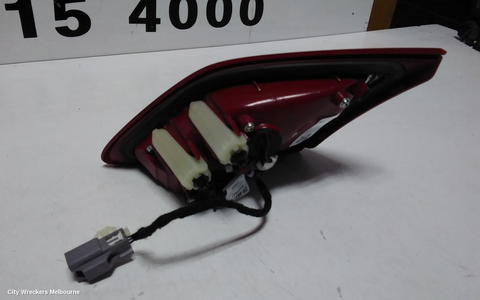 HOLDEN COMMODORE REAR GARNISH, BOOTLID LAMP (LH SIDE), VF, SEDAN, CLEAR TYPE, EVOKE/SV6/SS/INTERNATIONAL, 05/2013 - 12/2017