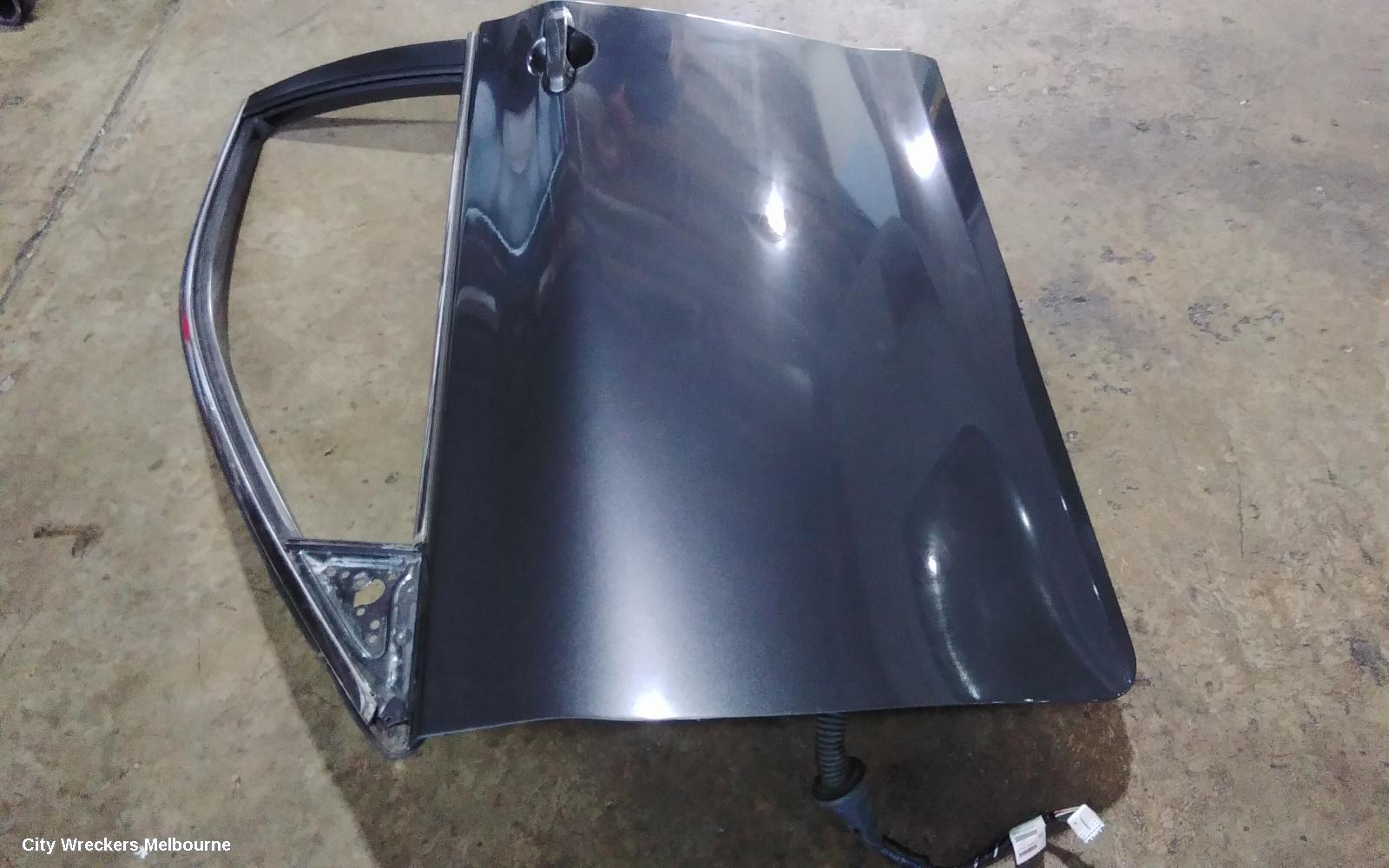 TOYOTA CAMRY LEFT FRONT DOOR, ASV50/AVV50, 04/2015 - 10/2017