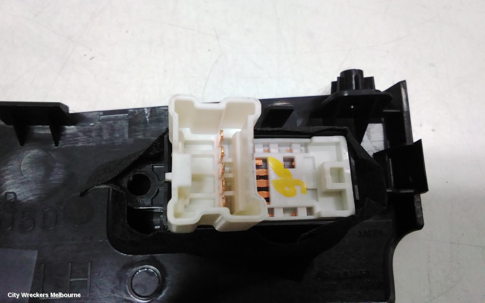 SUBARU LIBERTY PWR DR WIND SWITCH, LH REAR, 5TH GEN, 5 PIN, 03/2012 - 11/2014