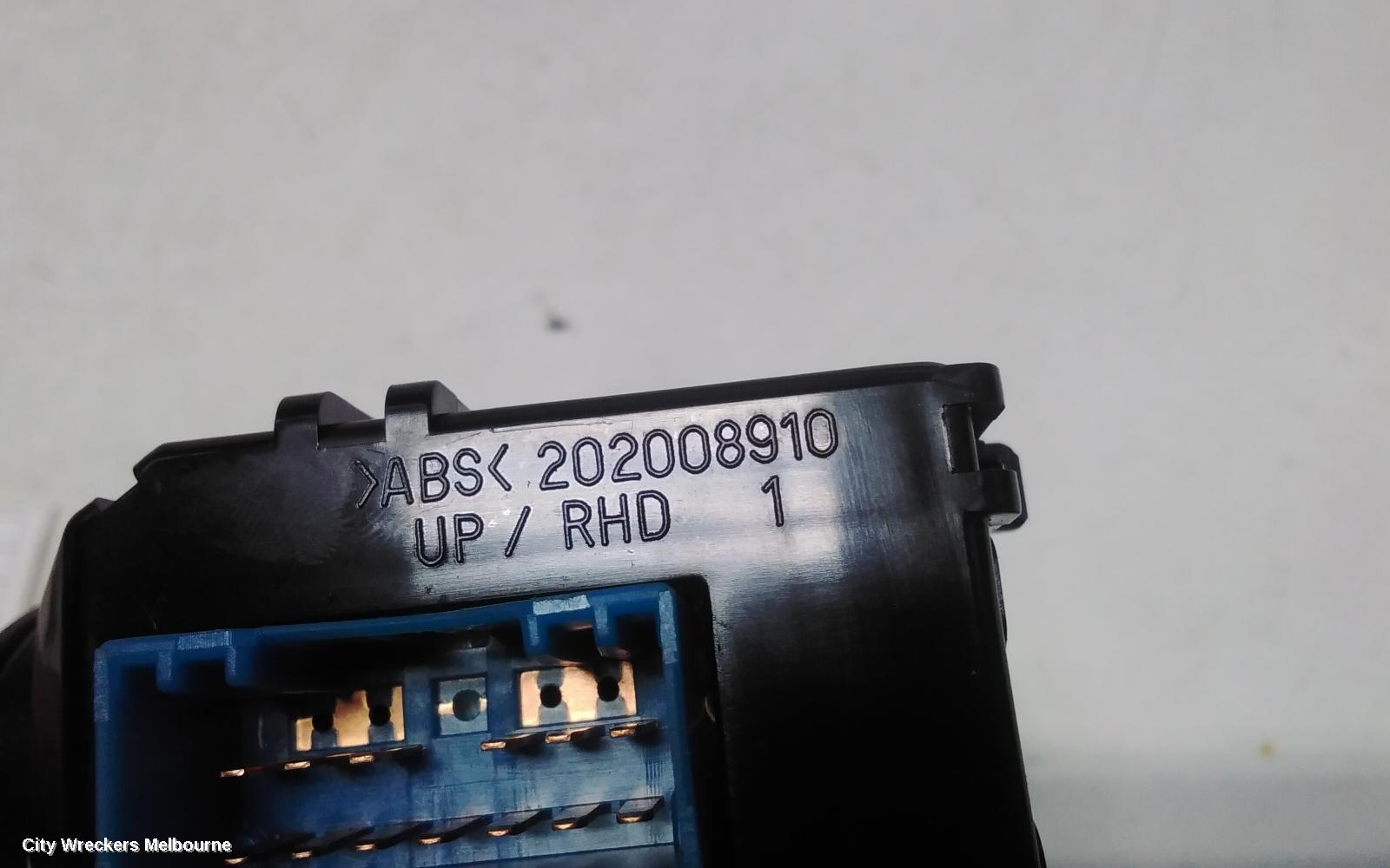HYUNDAI I45 COMBINATION SWITCH, WIPER SWITCH, YF, 02/2010 - 04/2014