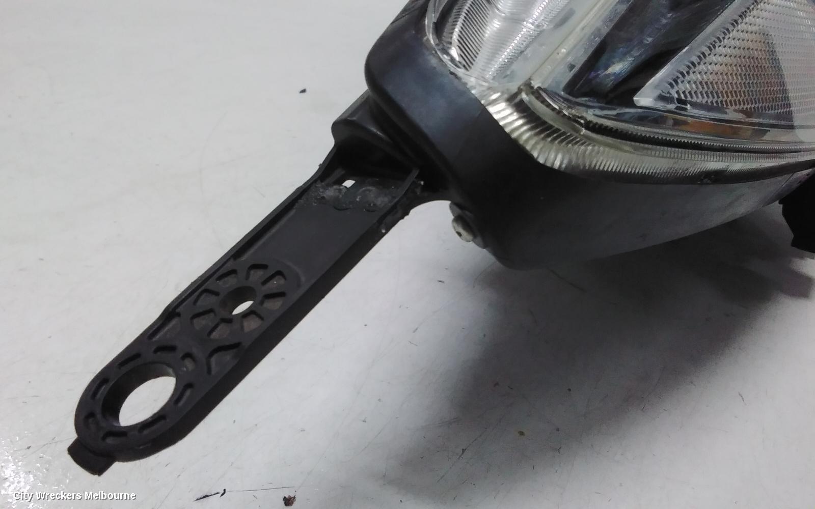 SUBARU OUTBACK RIGHT HEADLAMP, 6TH GEN, LED TYPE, 08/2014 - 12/2017