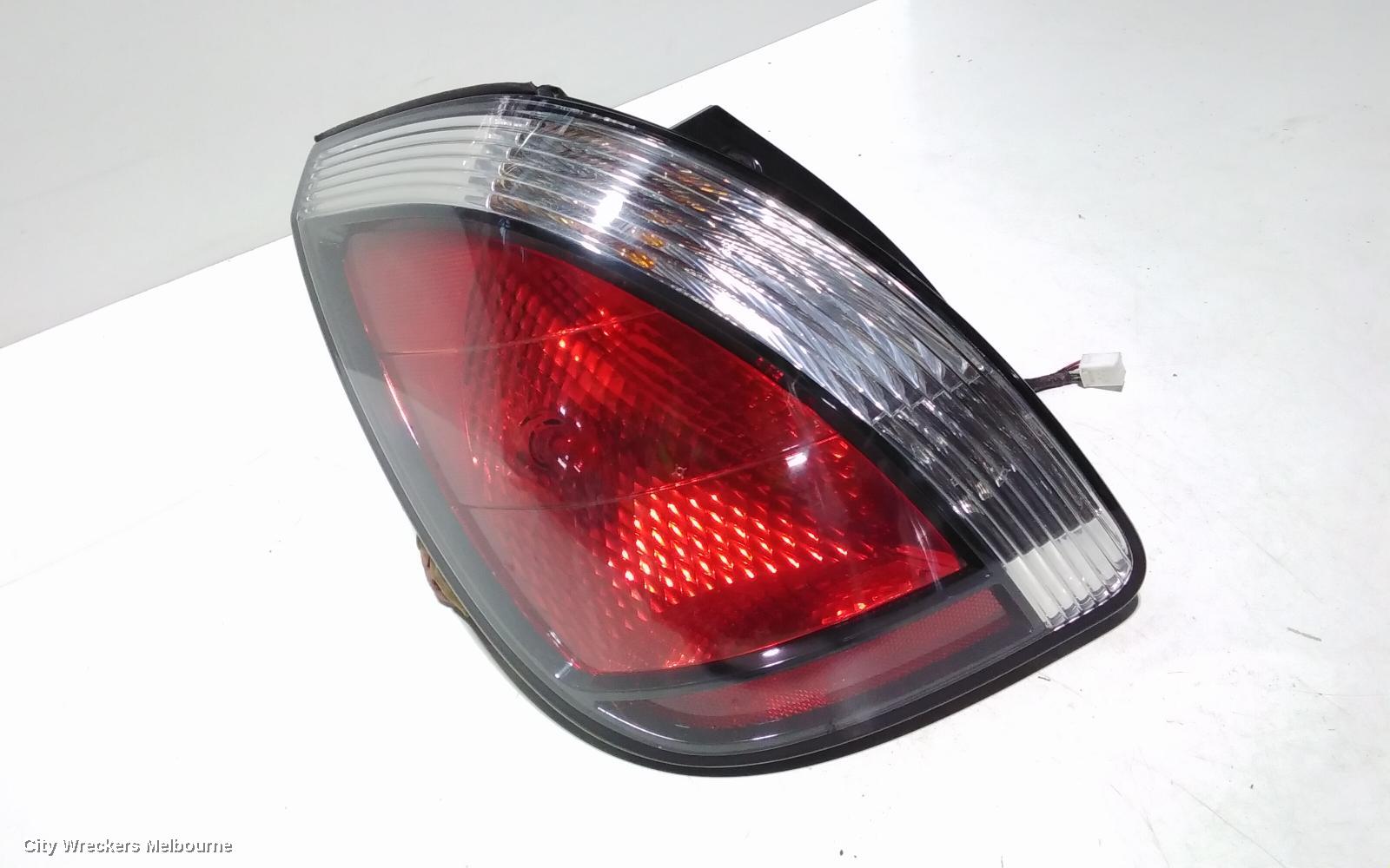 KIA RIO LEFT TAILLIGHT, IN BODY, JB, HATCH, 08/2005 - 07/2011
