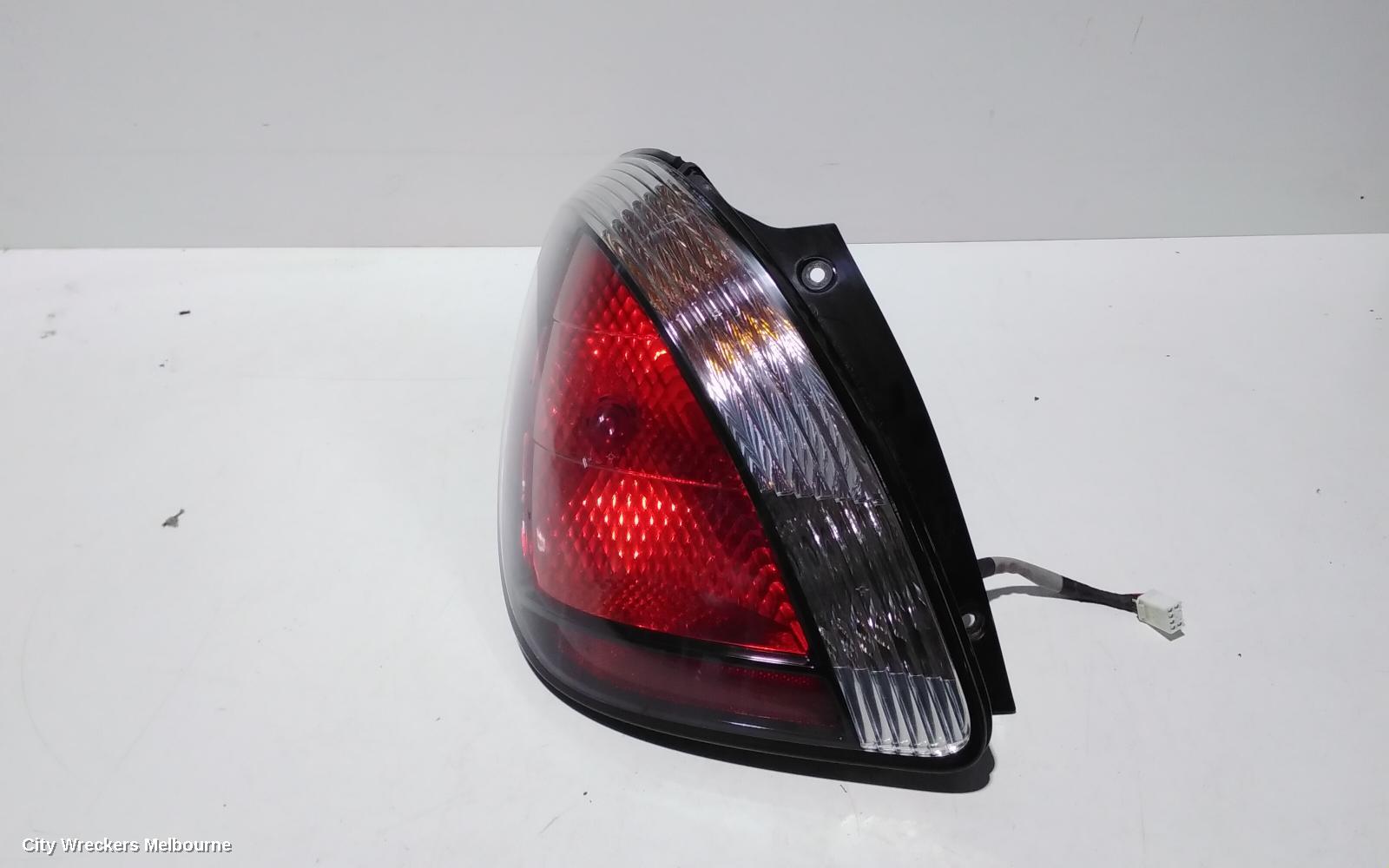KIA RIO LEFT TAILLIGHT, IN BODY, JB, HATCH, 08/2005 - 07/2011
