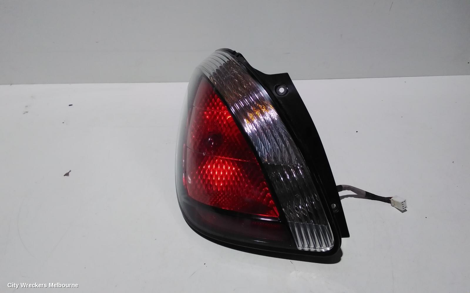 KIA RIO LEFT TAILLIGHT, IN BODY, JB, HATCH, 08/2005 - 07/2011