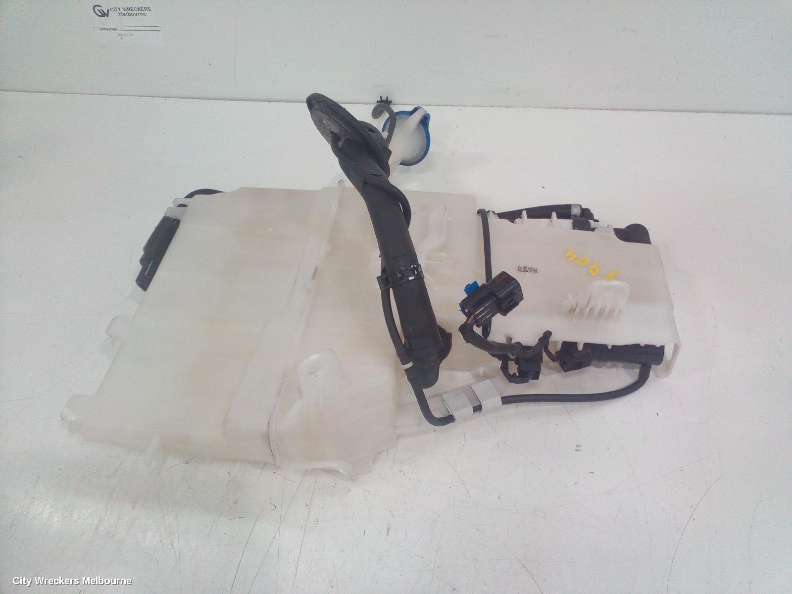 HYUNDAI GENESIS WASHER BOTTLE, DH, 11/2014 - 01/2018