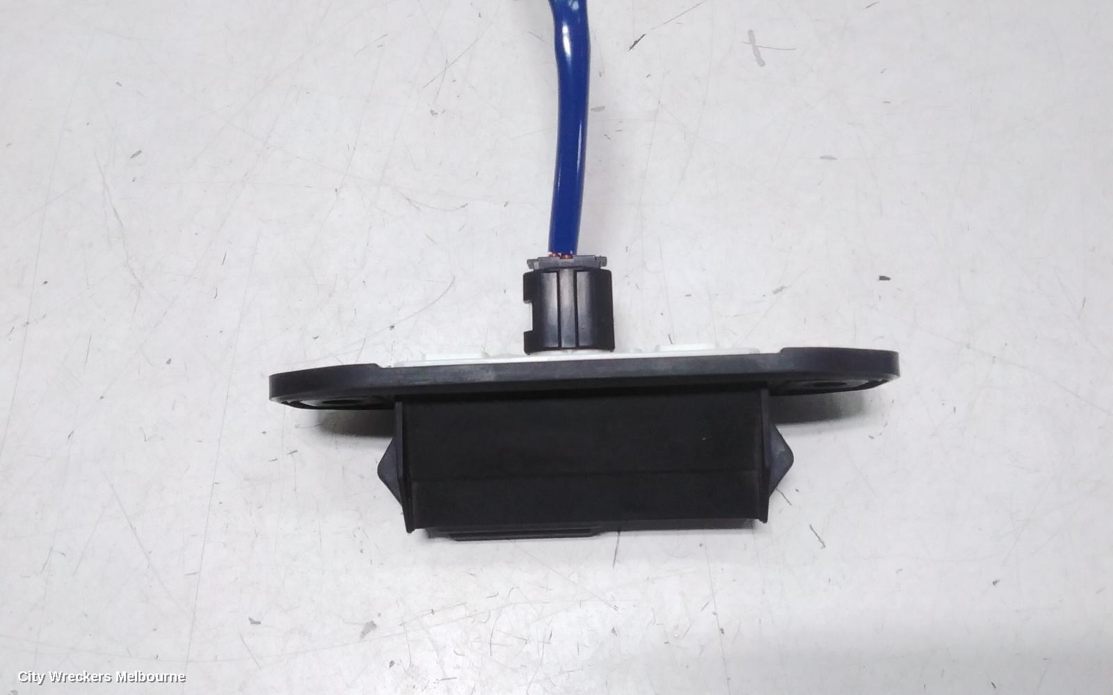 TOYOTA COROLLA, E210, 07/2018 ONWARDS, TAILGAT SWITCH: 111075