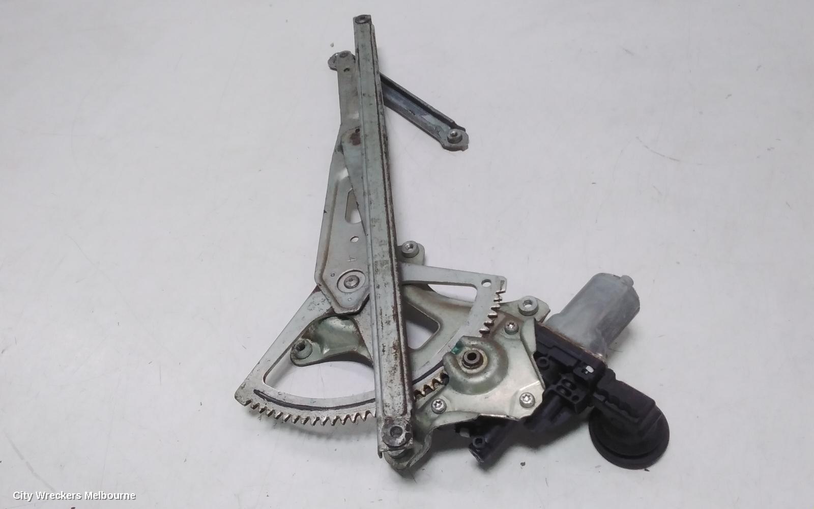 LEXUS IS250/IS250C RIGHT FRONT WINDOW REG/MOTOR, IS250/IS350/IS F, GSE20R/GSE21R/USE20R, 11/2005 - 06/2013