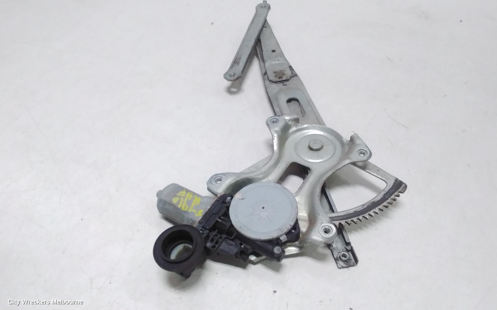 LEXUS IS250/IS250C RIGHT FRONT WINDOW REG/MOTOR, IS250/IS350/IS F, GSE20R/GSE21R/USE20R, 11/2005 - 06/2013
