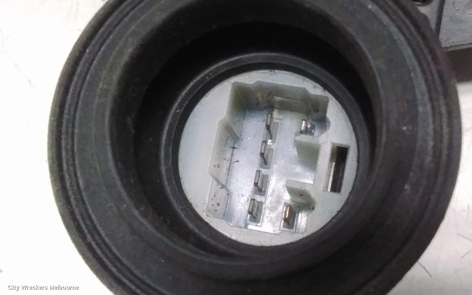 LEXUS IS250/IS250C RIGHT FRONT WINDOW REG/MOTOR, IS250/IS350/IS F, GSE20R/GSE21R/USE20R, 11/2005 - 06/2013
