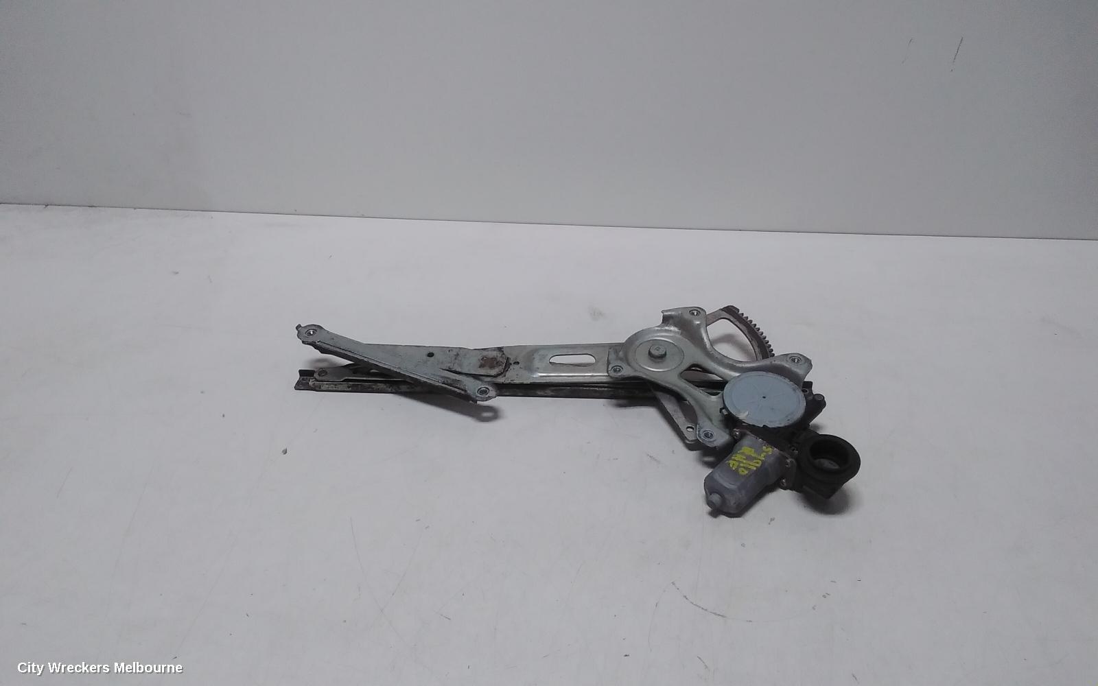 LEXUS IS250/IS250C RIGHT FRONT WINDOW REG/MOTOR, IS250/IS350/IS F, GSE20R/GSE21R/USE20R, 11/2005 - 06/2013