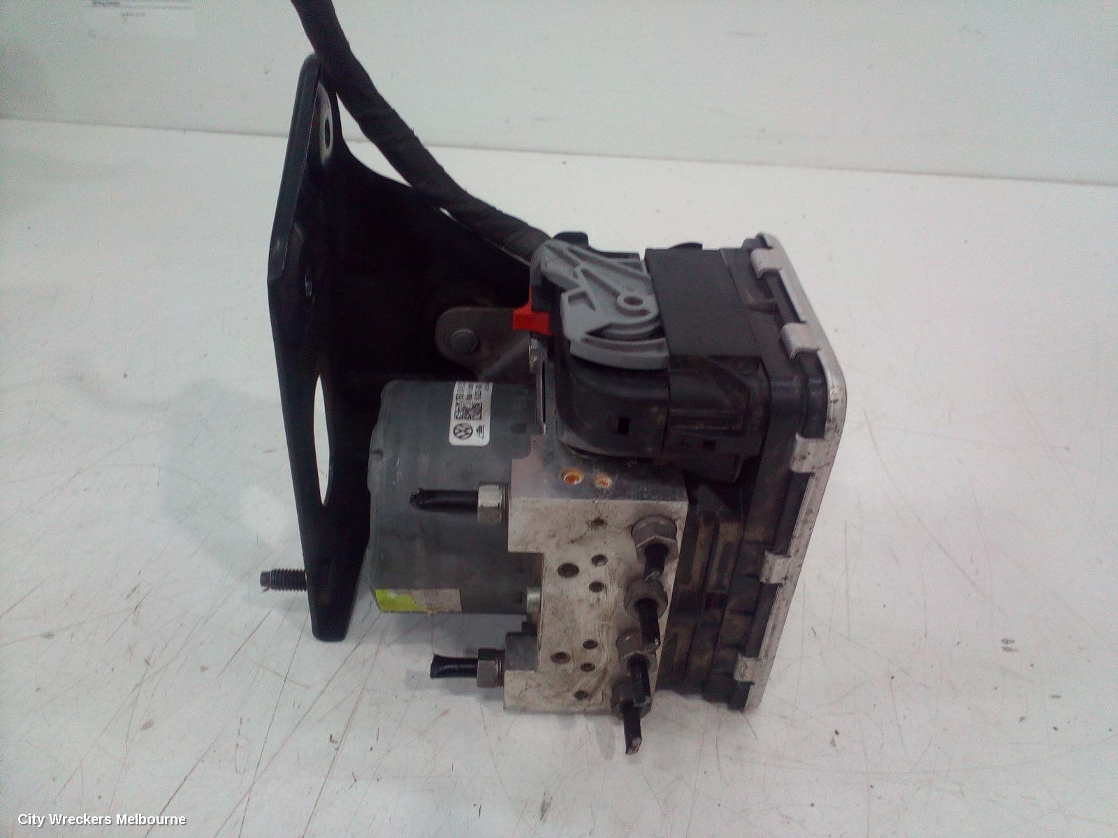 VOLKSWAGEN TRANSPORTER ABS PUMP/MODULATOR, T6, P/N 7E0614517M, 07/2015 ONWARDS