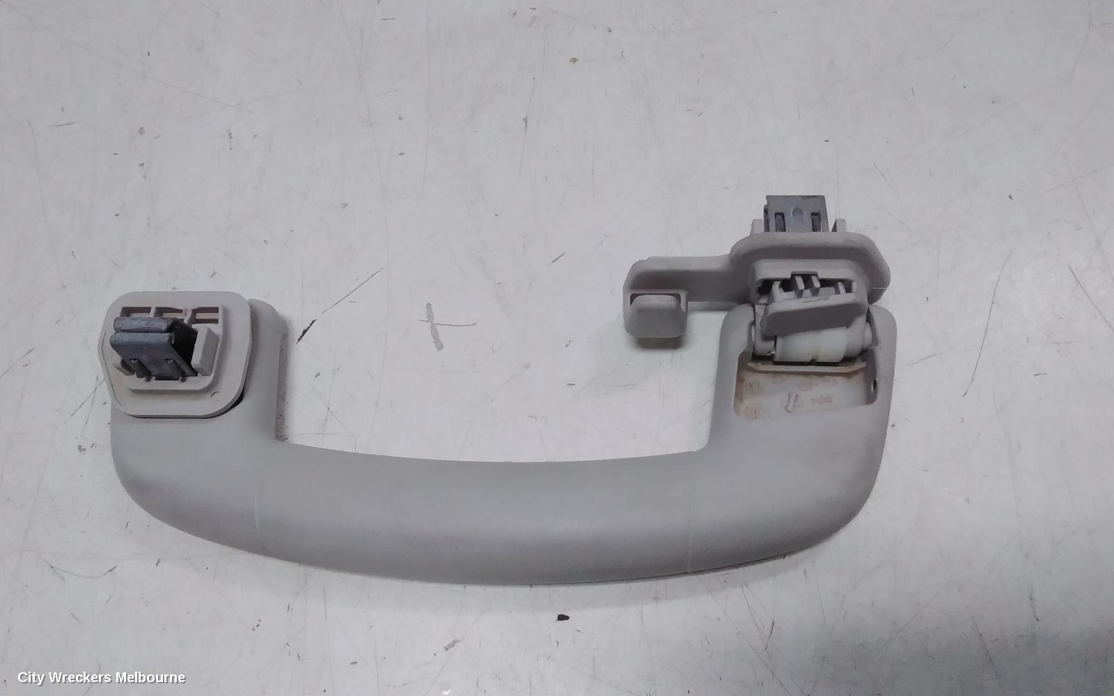 VOLKSWAGEN T-ROC GRAB HANDLE, A1, 03/2020 - 12/2025