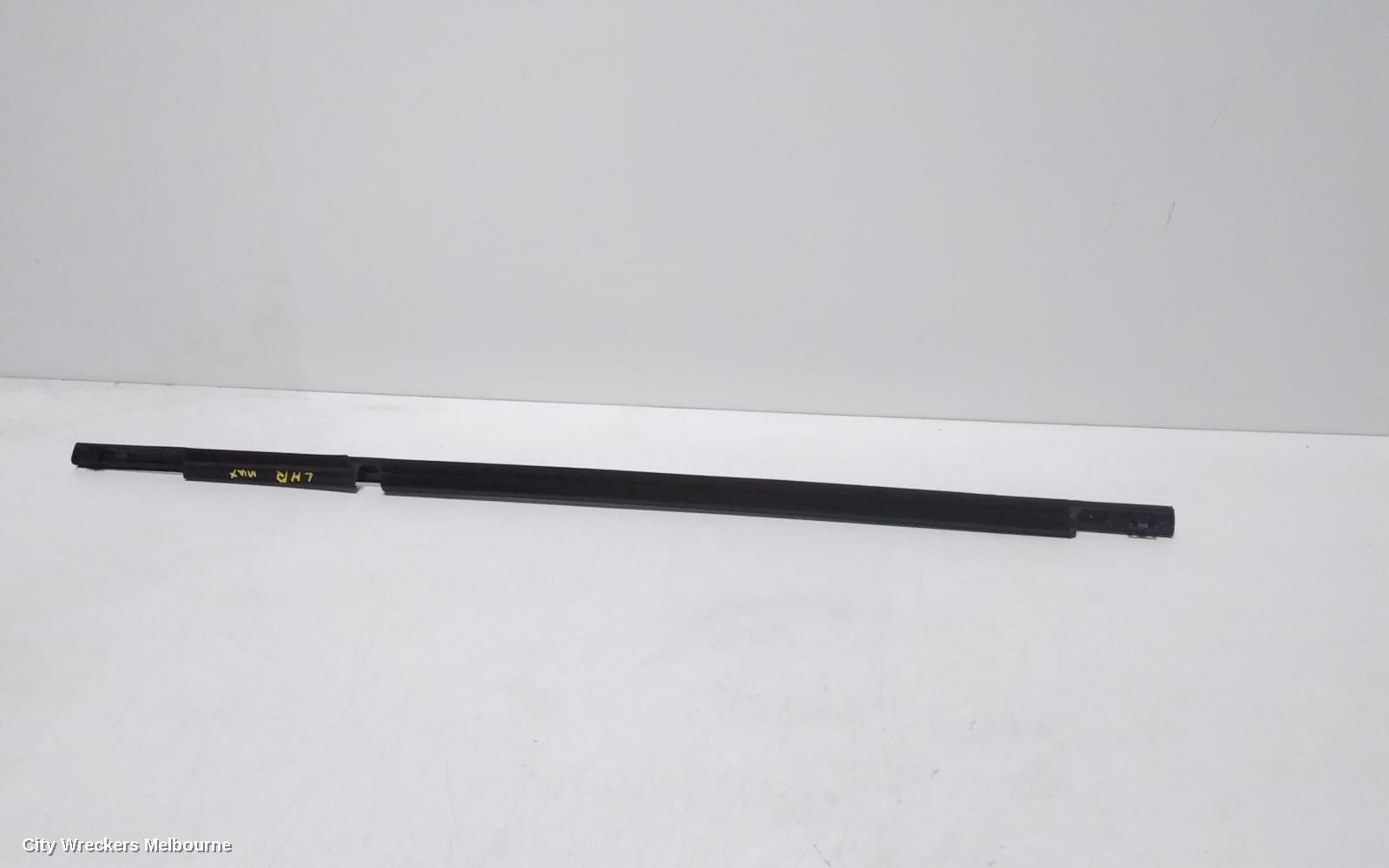 ISUZU MU-X DOOR MOULD, LH REAR DOOR MOULD CHROME VIN: MPAUCS40GMT003498: 111172, 2ND GEN, 03/2021 ONWARDS