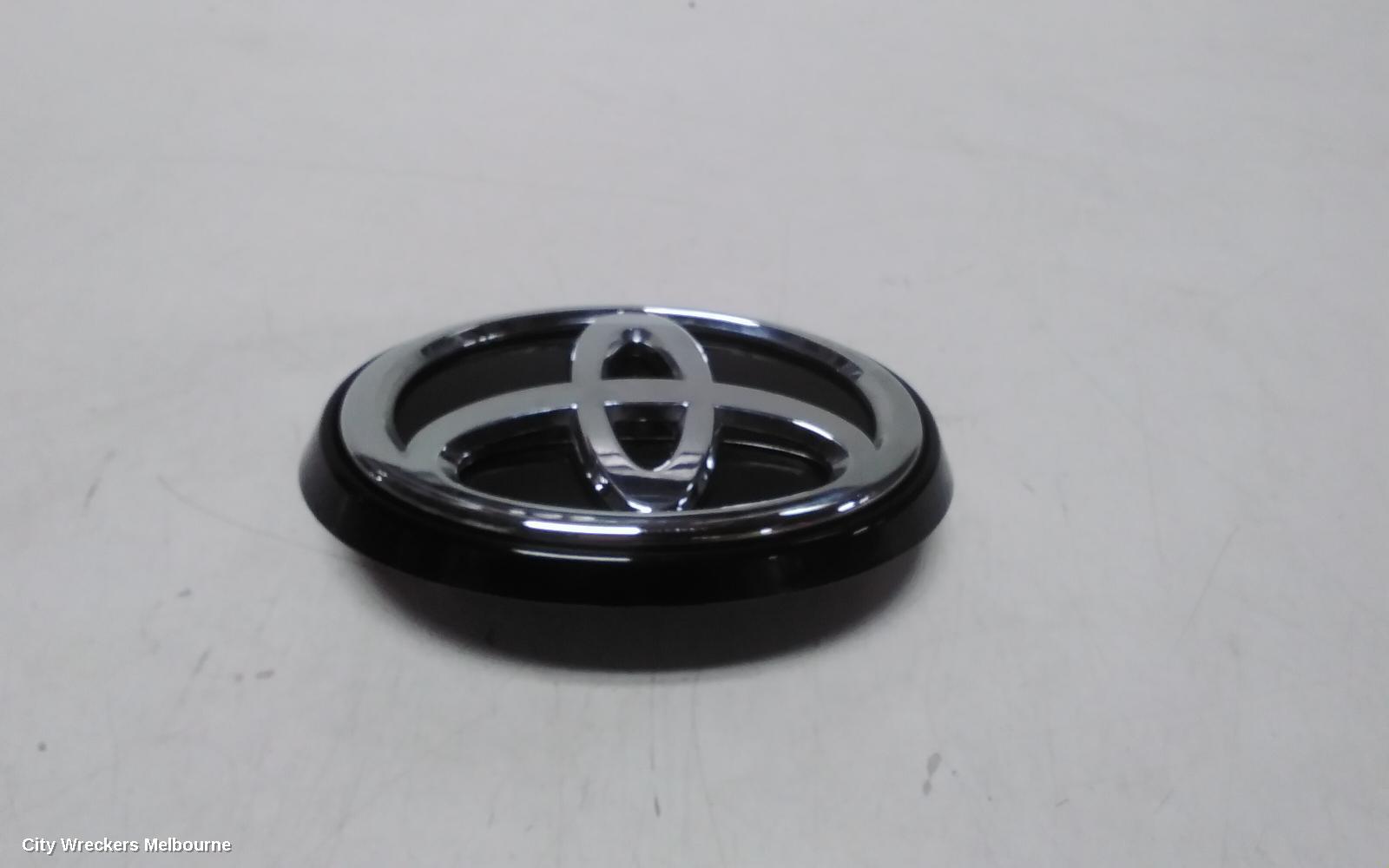 TOYOTA COROLLA, E210, 07/2018 ONWARDS, TAILGATE BADGE   : 111187