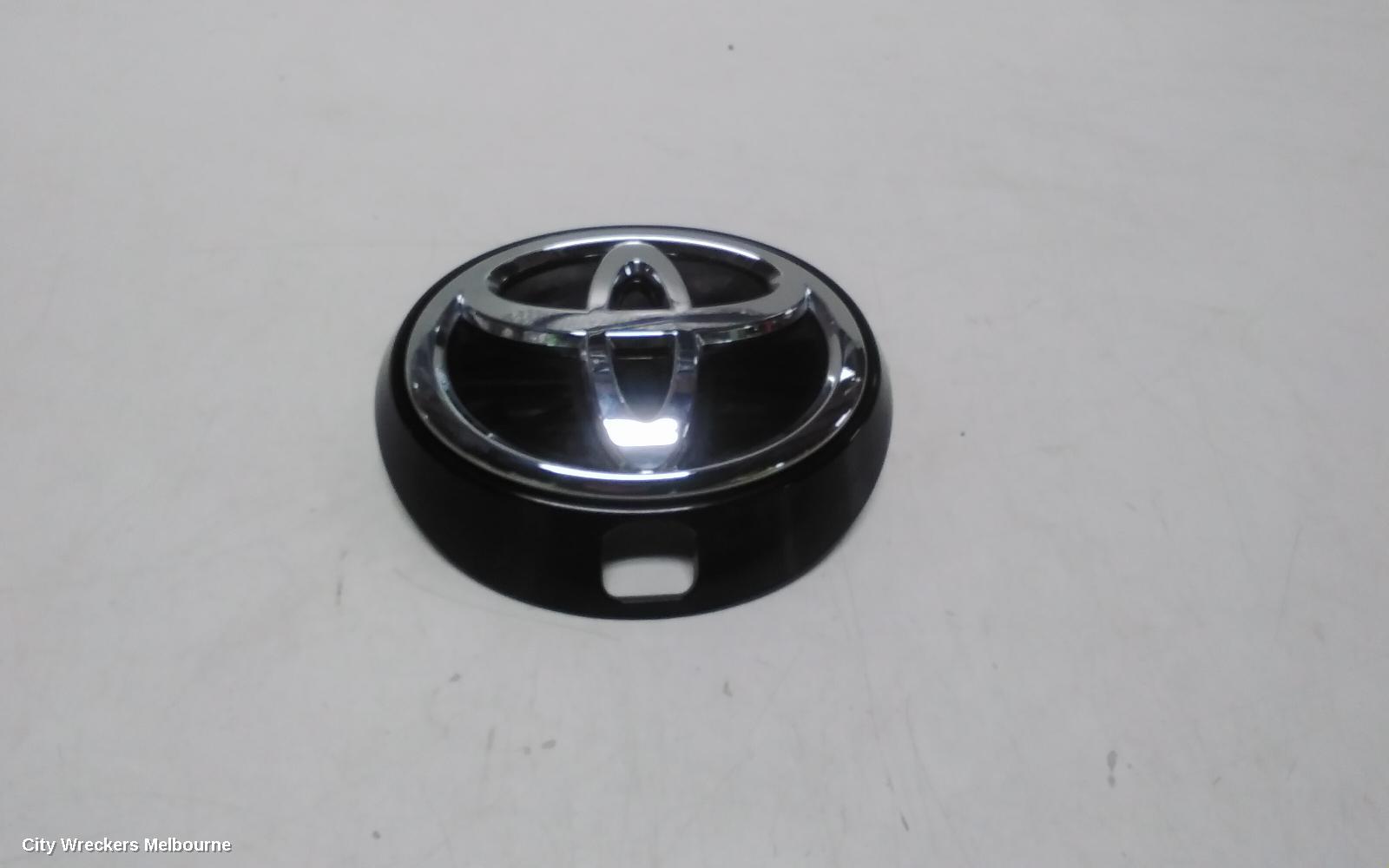 TOYOTA COROLLA, E210, 07/2018 ONWARDS, TAILGATE BADGE   : 111187