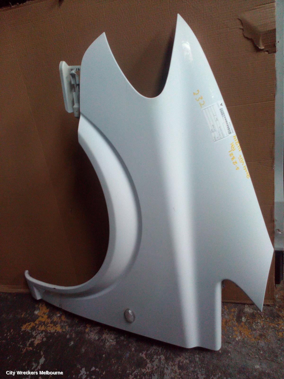MERCEDES VITO LEFT GUARD, 639, 04/2004 - 01/2011