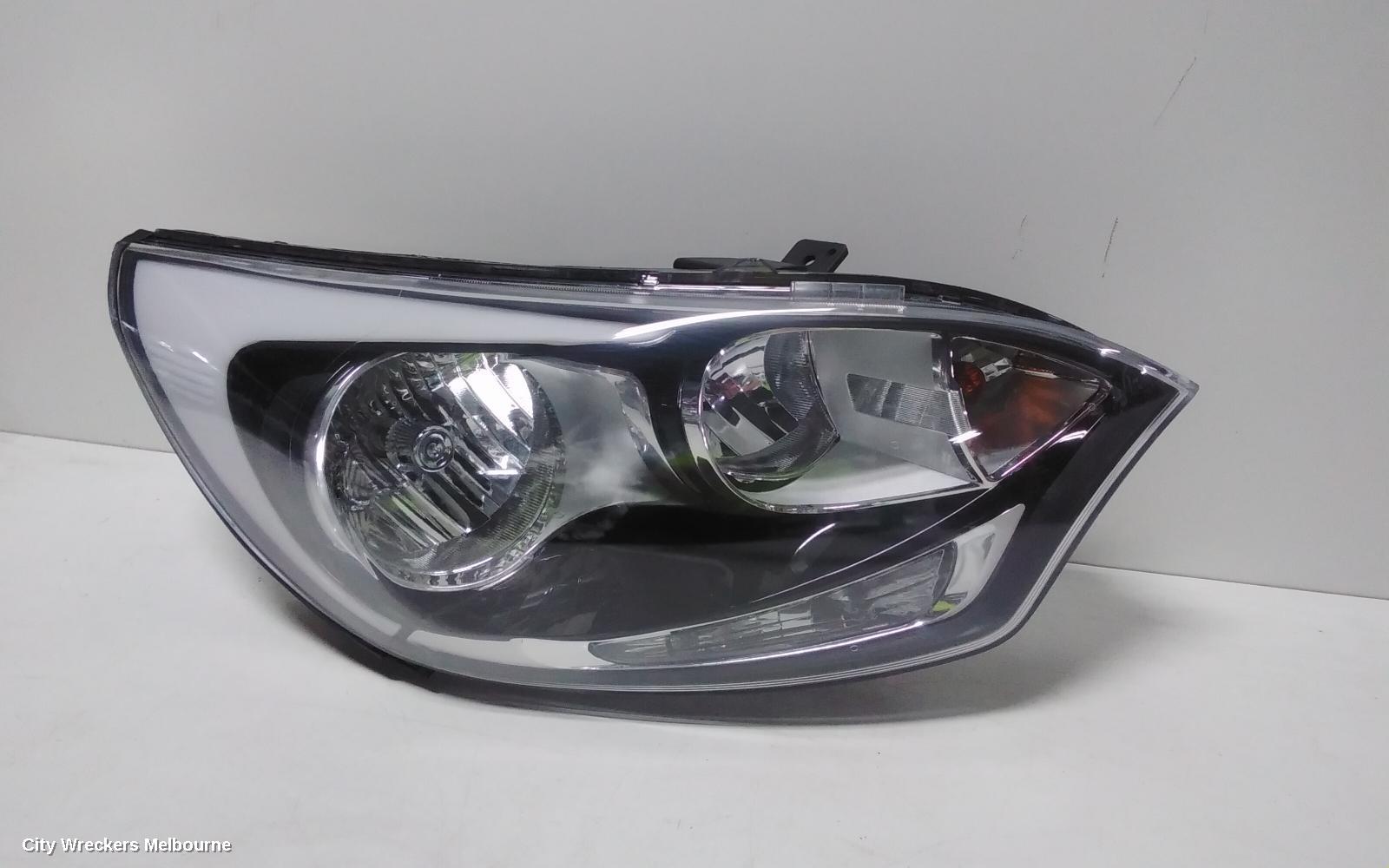 KIA RIO RIGHT HEADLAMP, UB, 3DR/5DR HATCH, SLI/SLS, 08/2011 - 10/2014