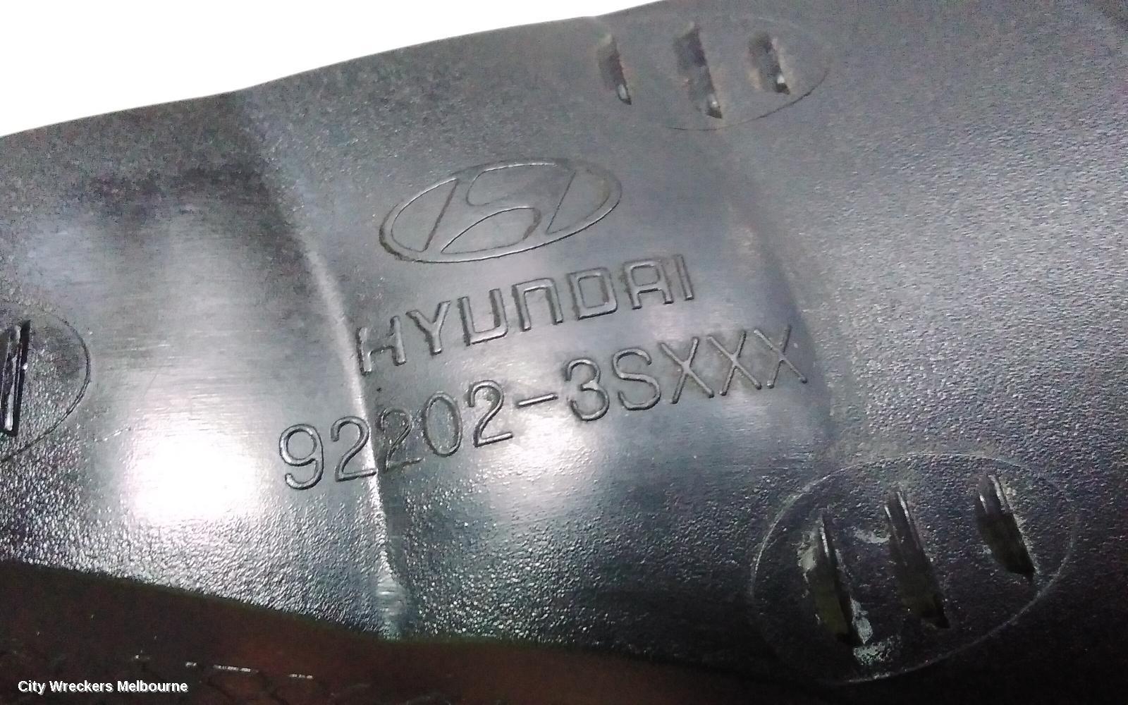 HYUNDAI I45 RIGHT INDICATOR/FOG/SIDE, BUMPER FOGLAMP, YF, 02/2010 - 05/2013 (AUS ONLY)