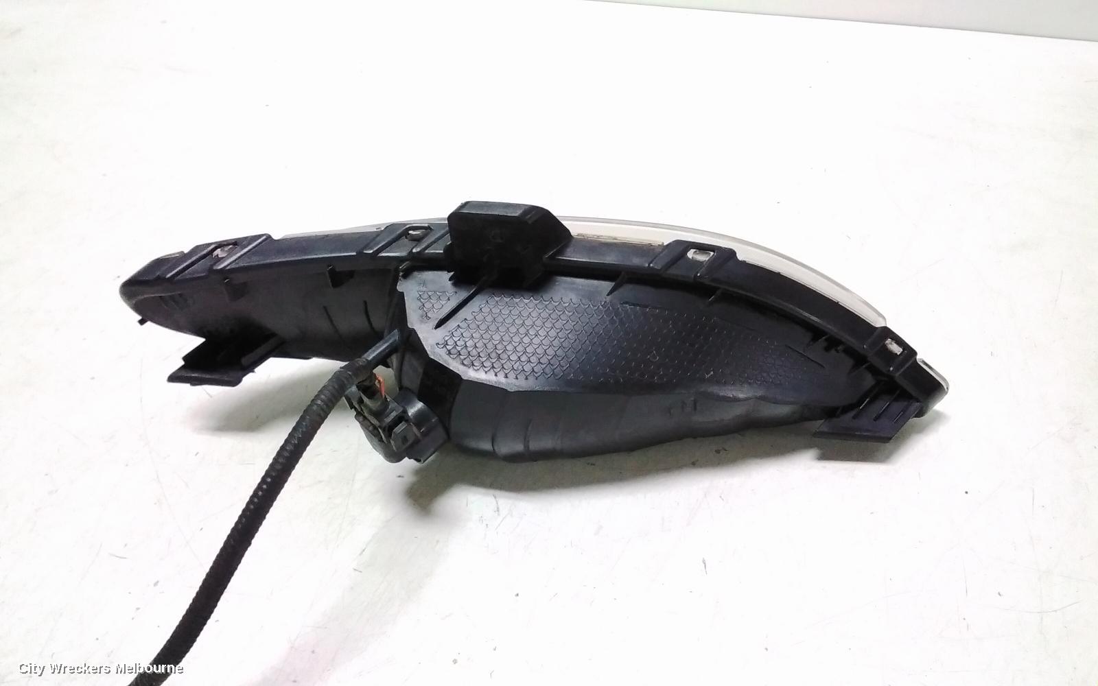 HYUNDAI I45 RIGHT INDICATOR/FOG/SIDE, BUMPER FOGLAMP, YF, 02/2010 - 05/2013 (AUS ONLY)