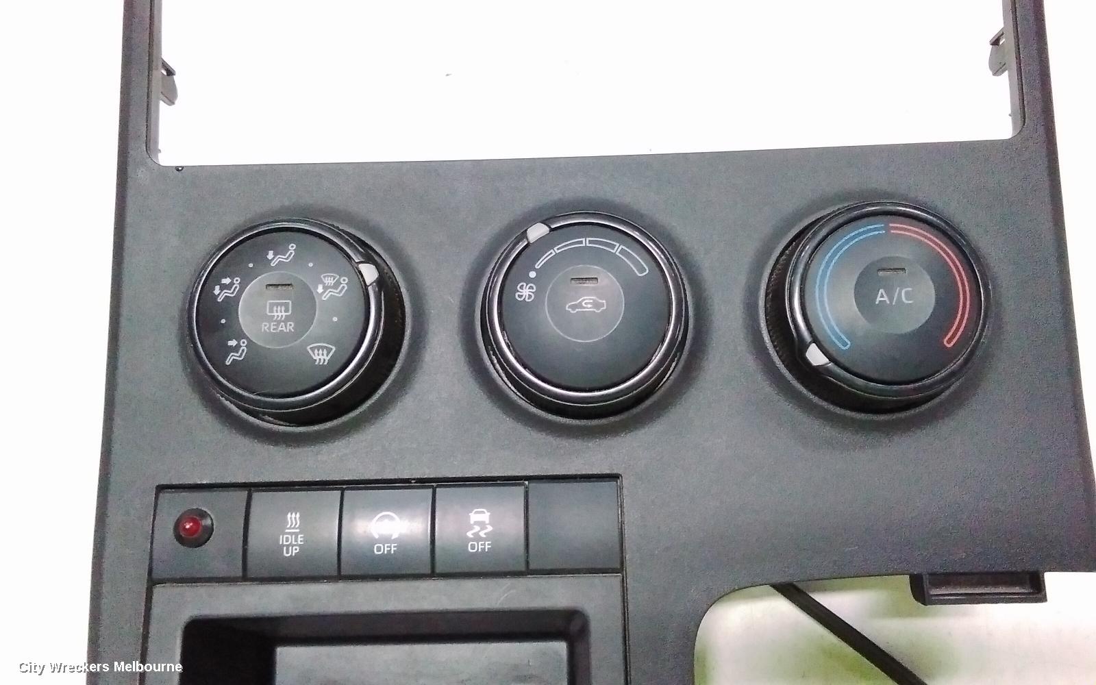 TOYOTA HIACE HEATER/AC CONTROLS, DUAL ZONE TYPE, 300 SERIES, 04/2019 ONWARDS